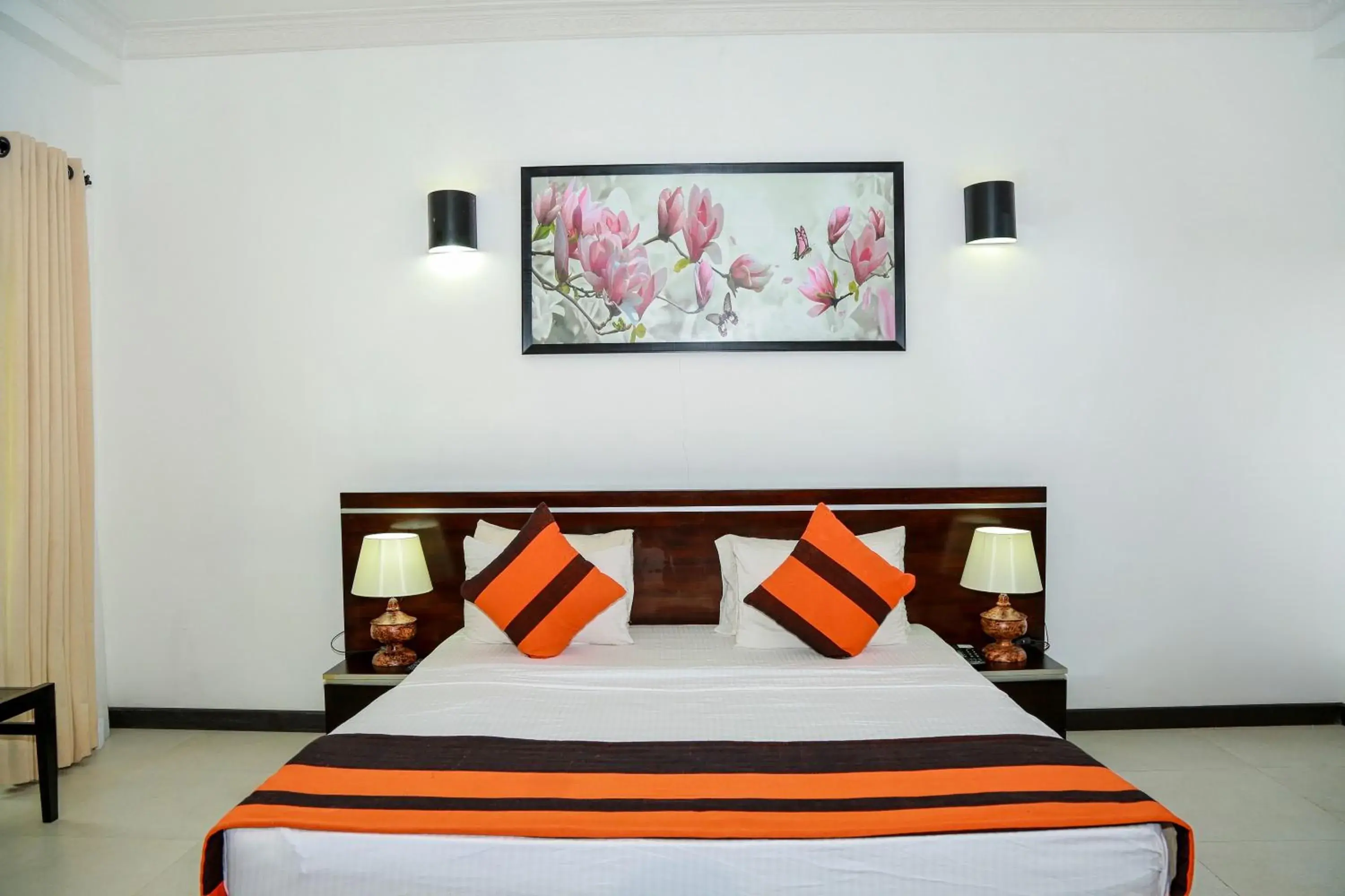 Deluxe Double/Twin Room with with 10% Discount on F&B, Laundry in Oak Ray Elephant Lake Deluxe Double/Twin Room with with 10% Discount on F&B, Laundry in Oak Ray Elephant Lake
