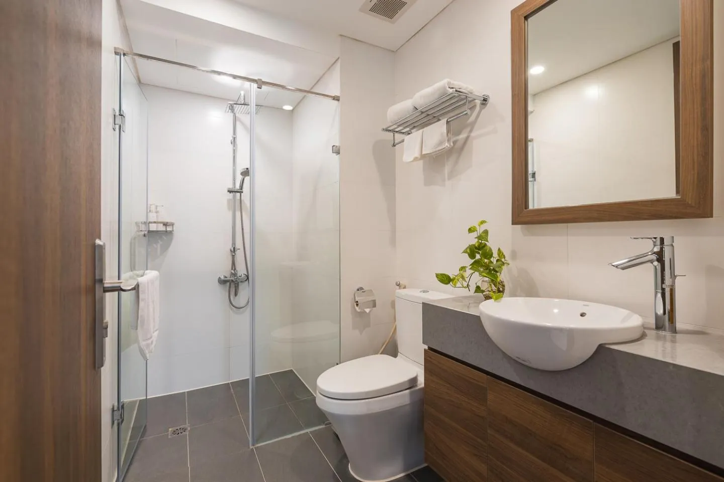 Narcissus Hotel & Apartment