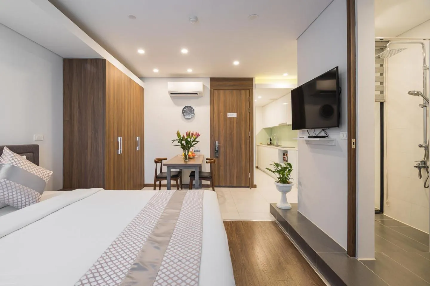 Bed in Narcissus Hotel & Apartment