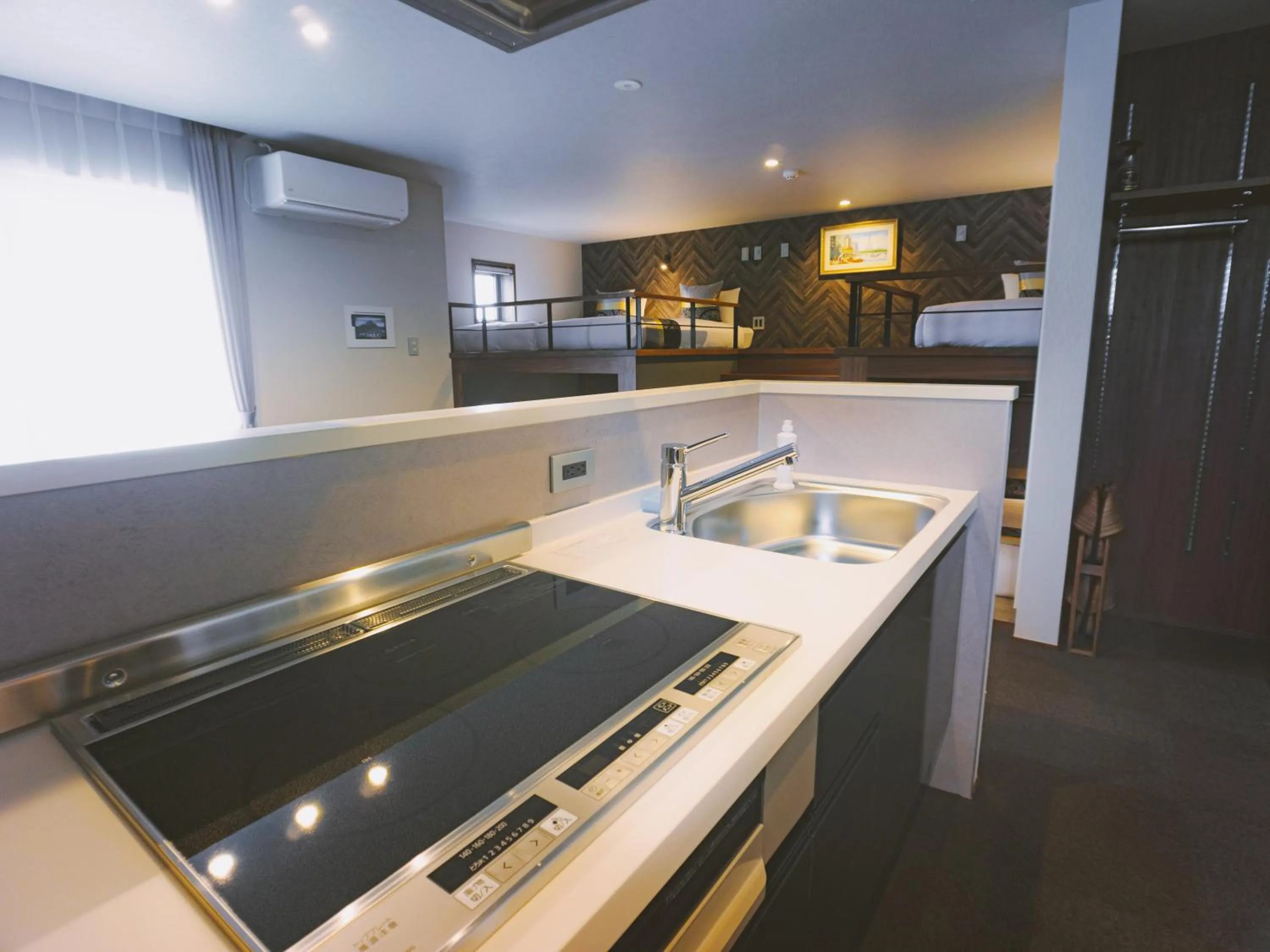 Photo of the whole room in GRAND BASE Hakata Bay