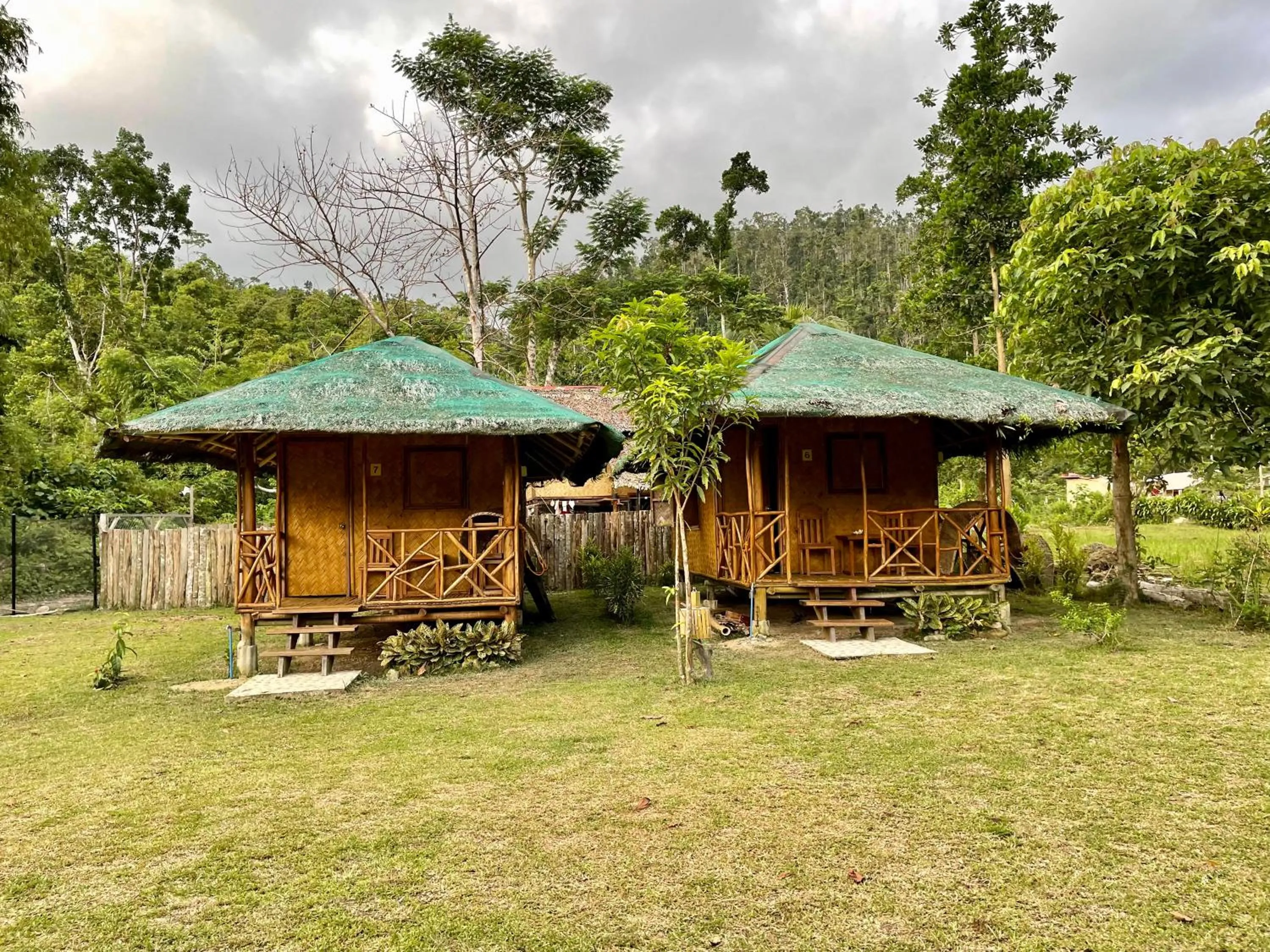 Property building in Back Trippers Inn