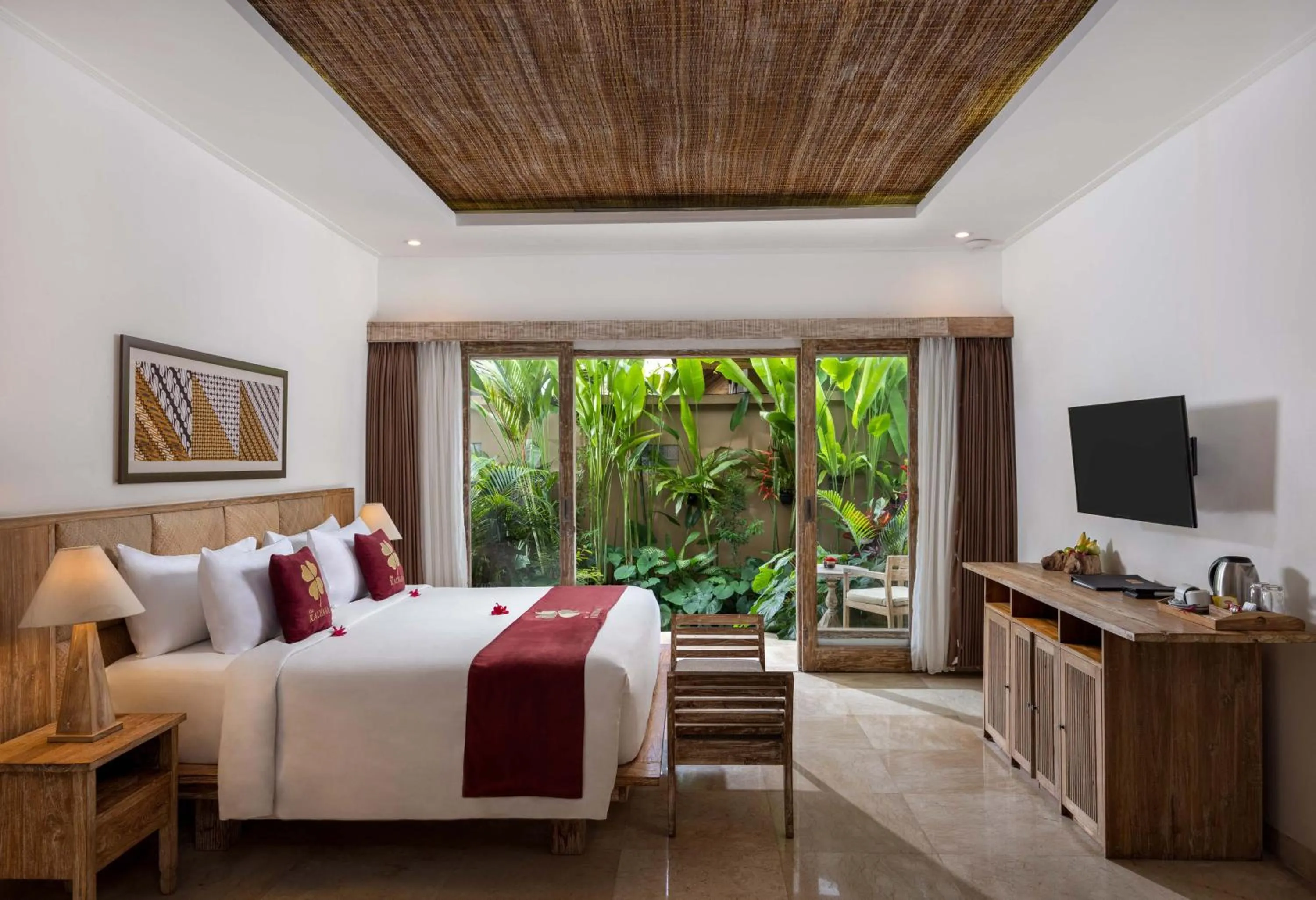 Bed in The Kalyana Ubud Resort