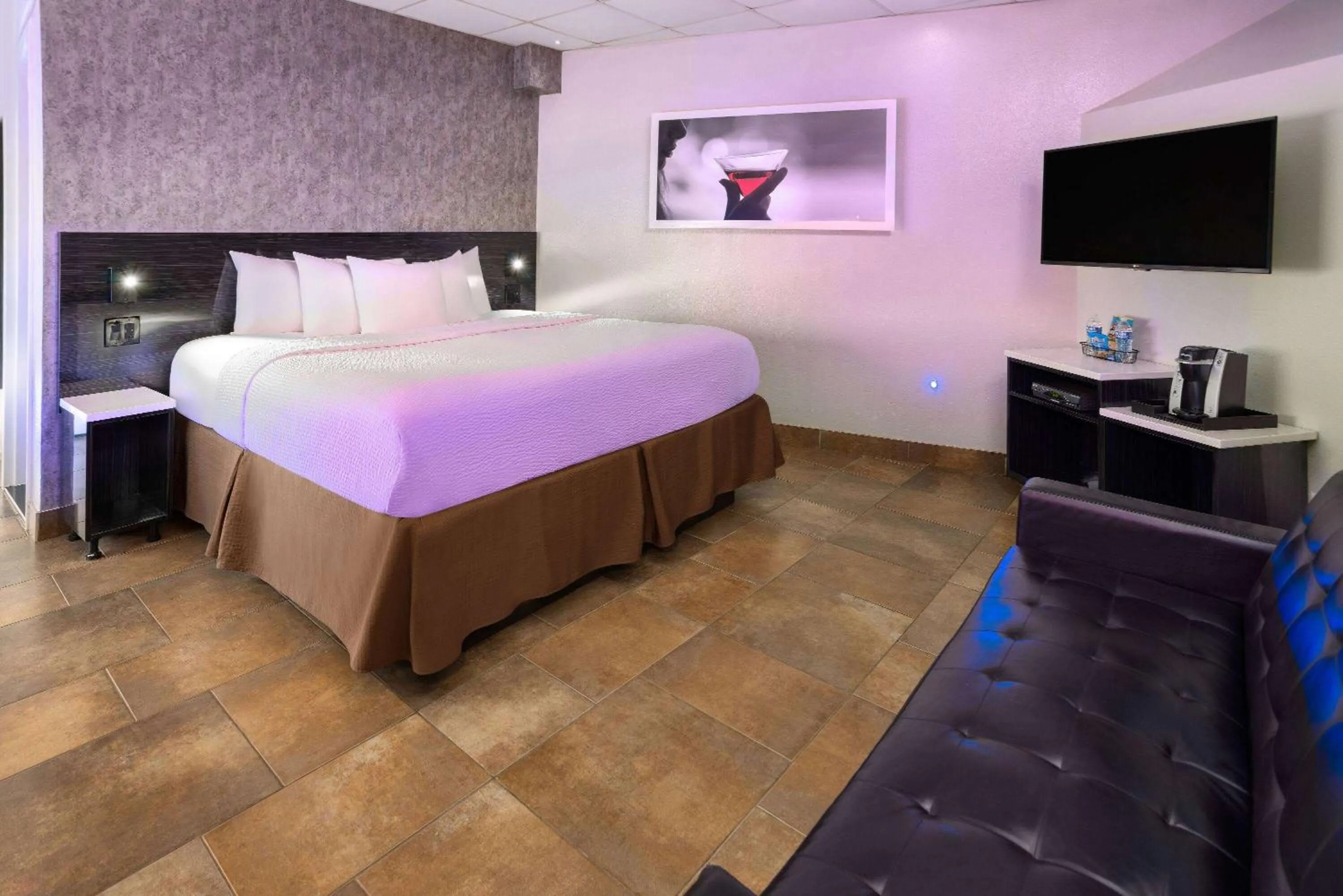 Bed in Ramada by Wyndham Bronx