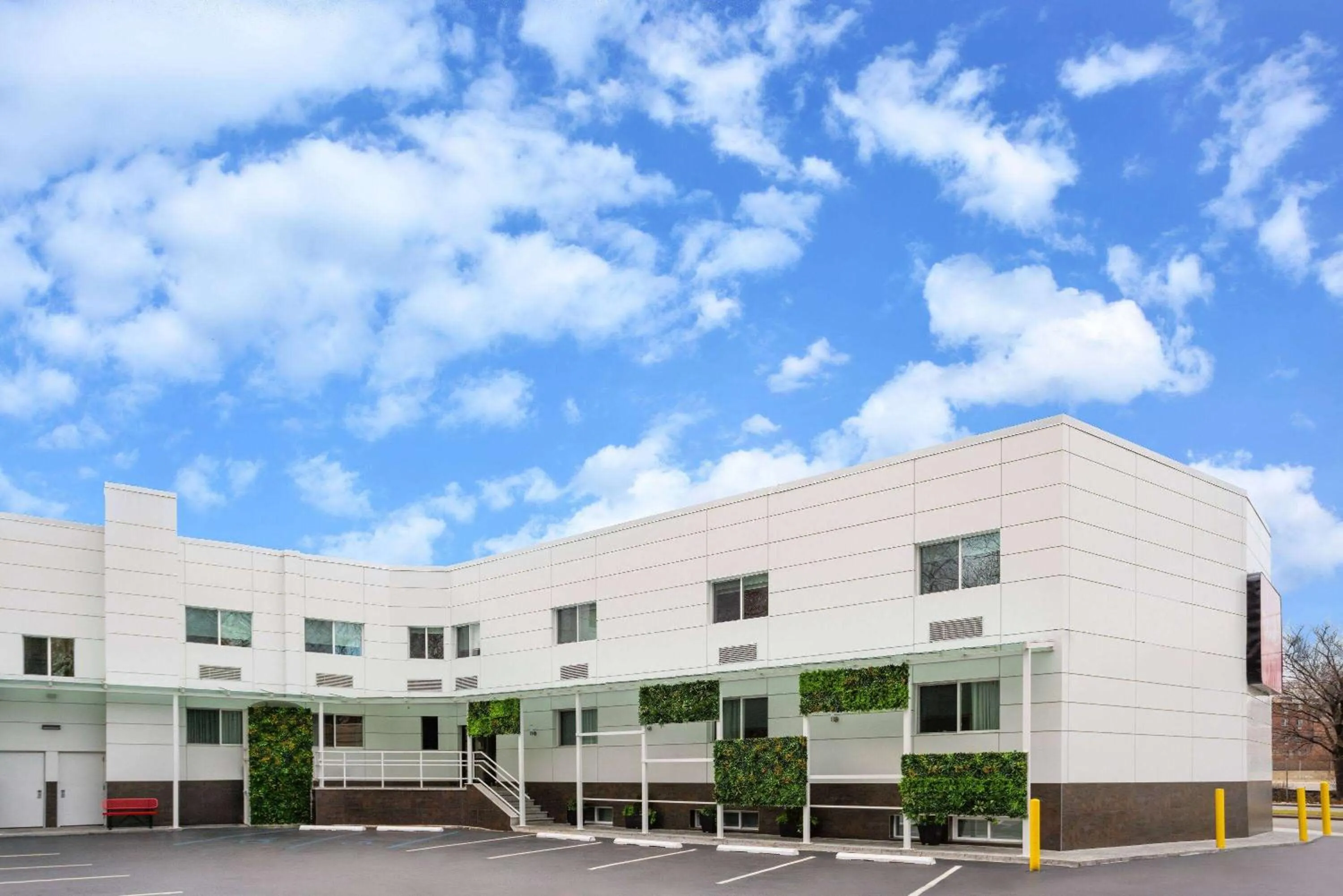 Property building in Ramada by Wyndham Bronx