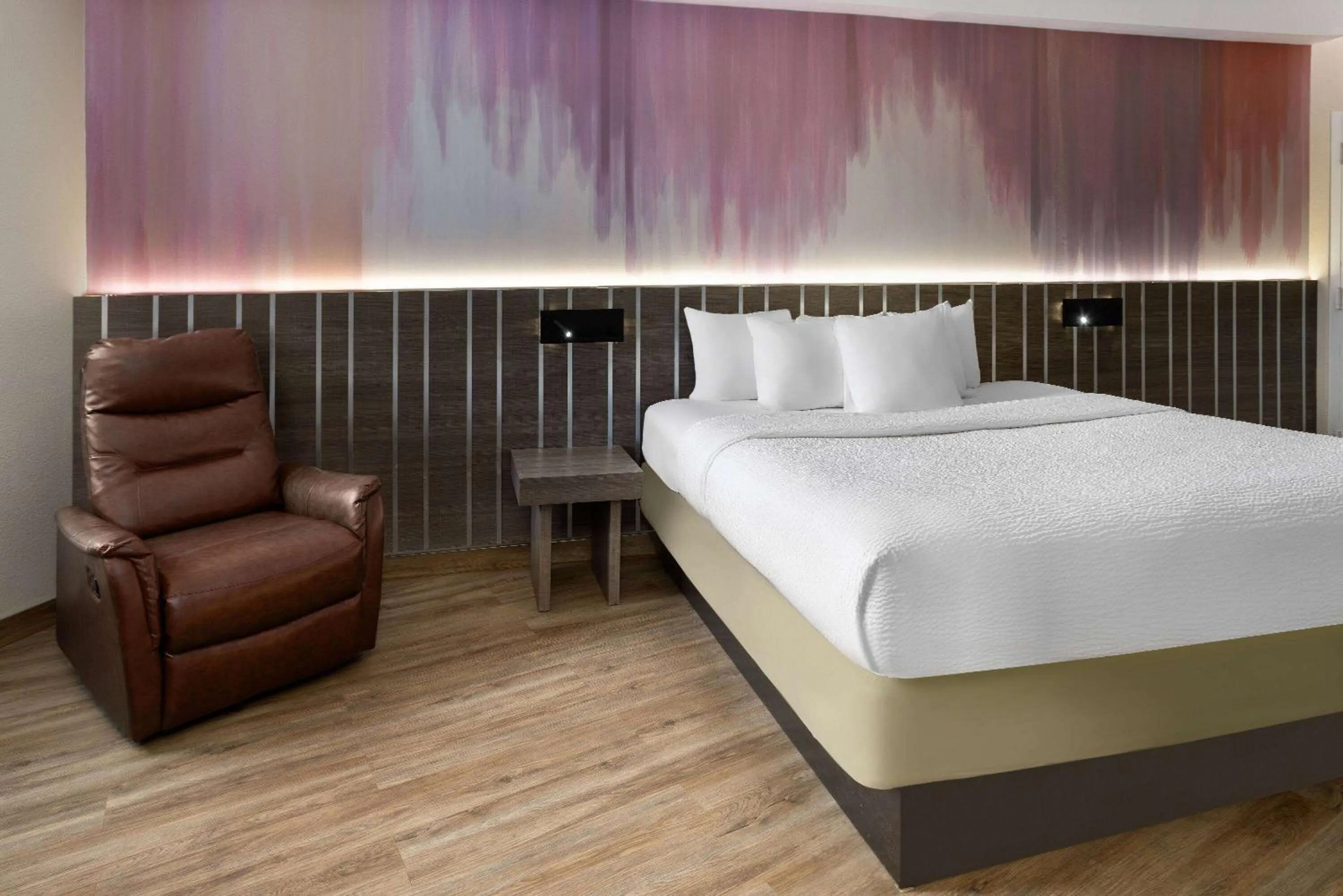 Photo of the whole room, Bed in Ramada by Wyndham Bronx