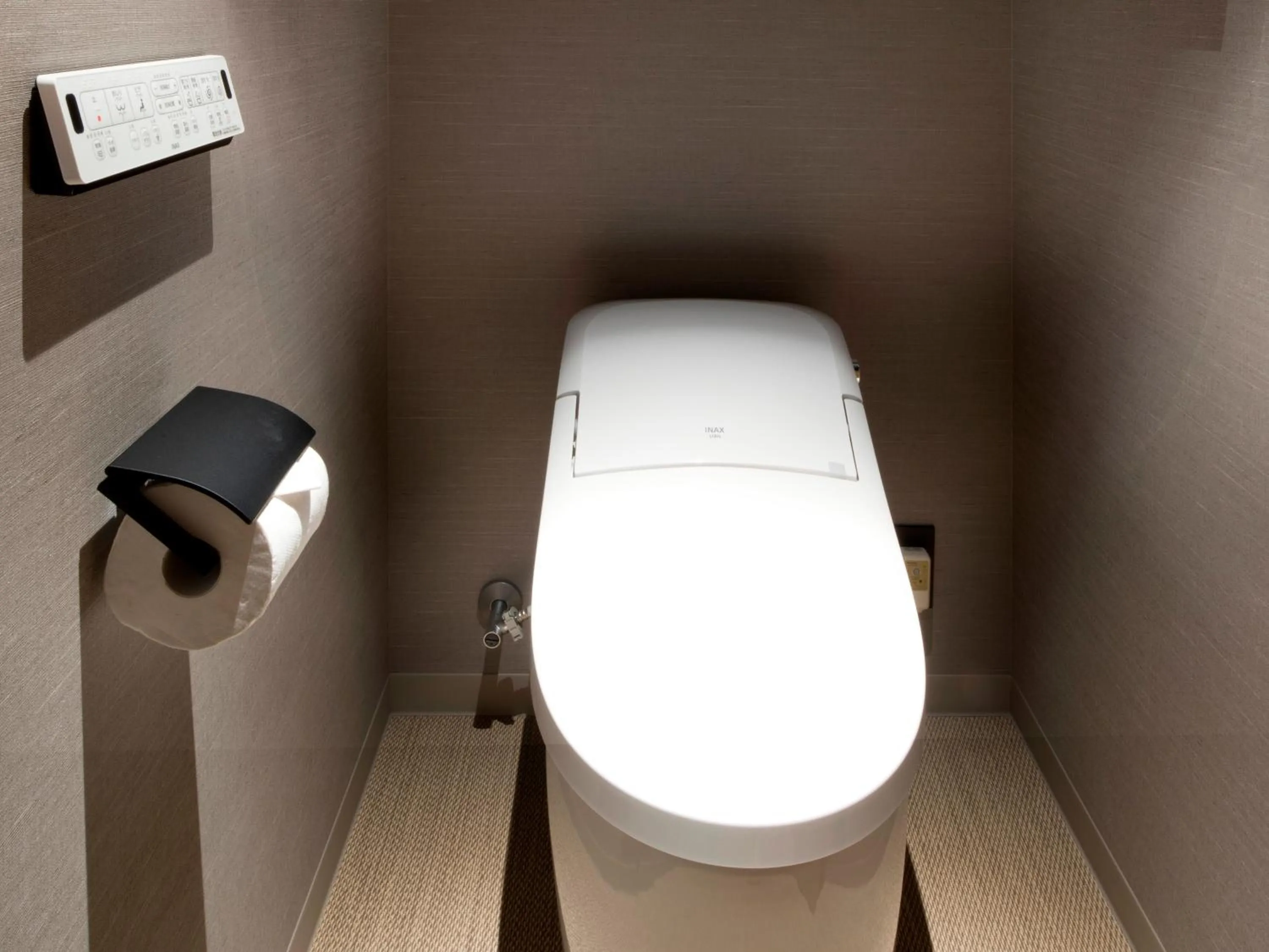 ALPHABED INN Takamatsuekimae