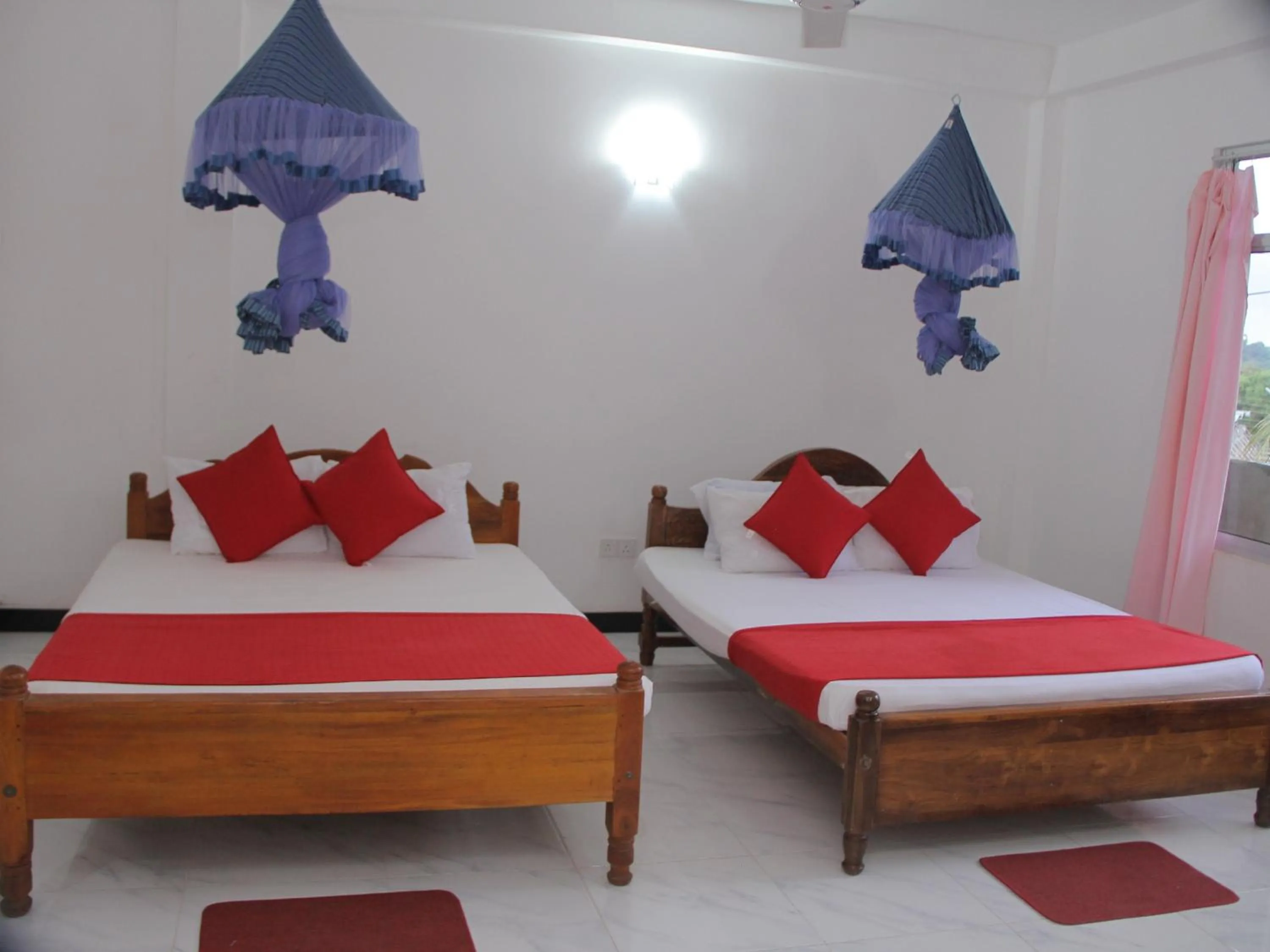 Bed in Pleasure Island Holiday Home