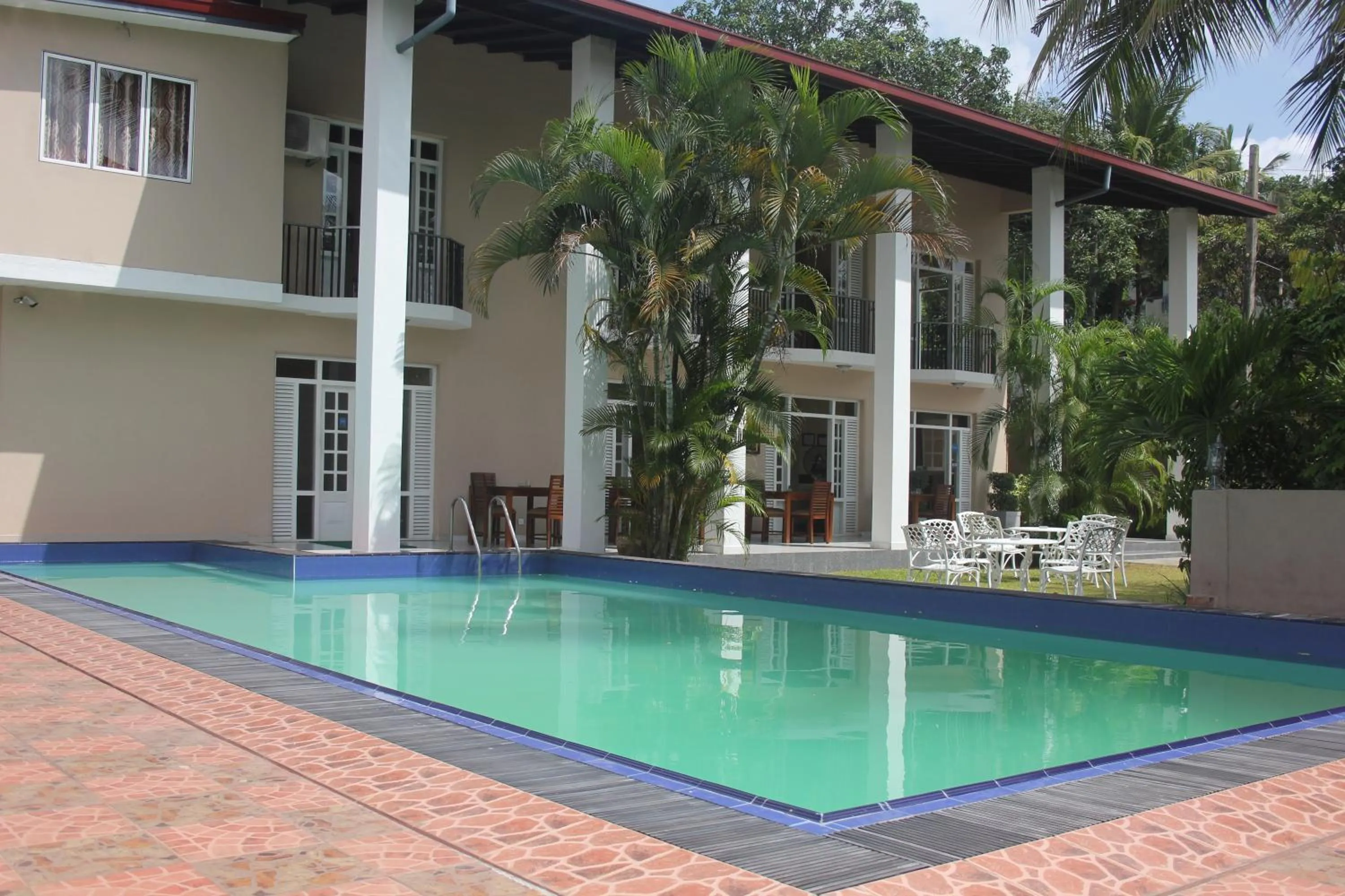 Day in Grand 7 Hotel Thalawathugoda