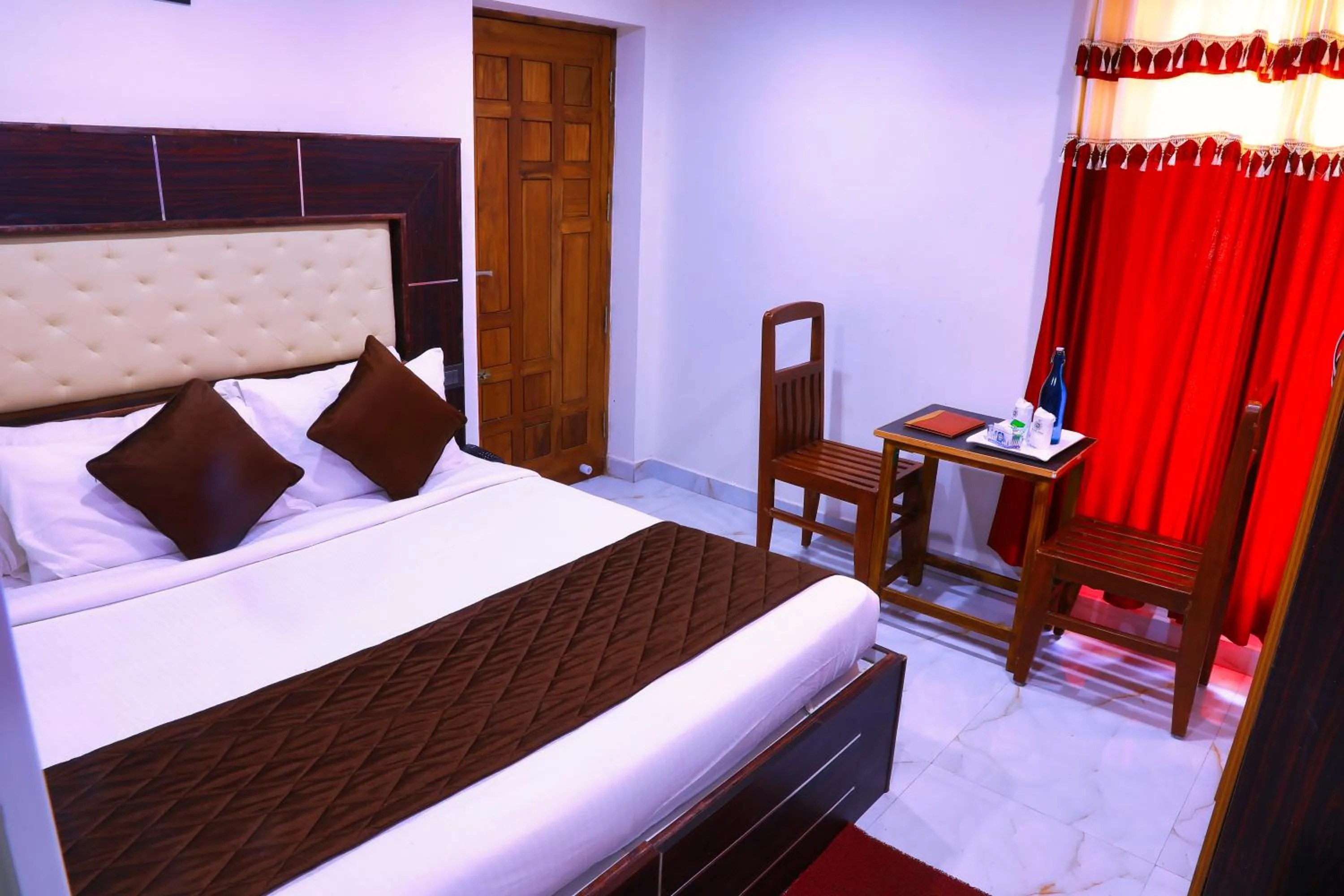 Bedroom, Bed in SS Silver Oaks Resort