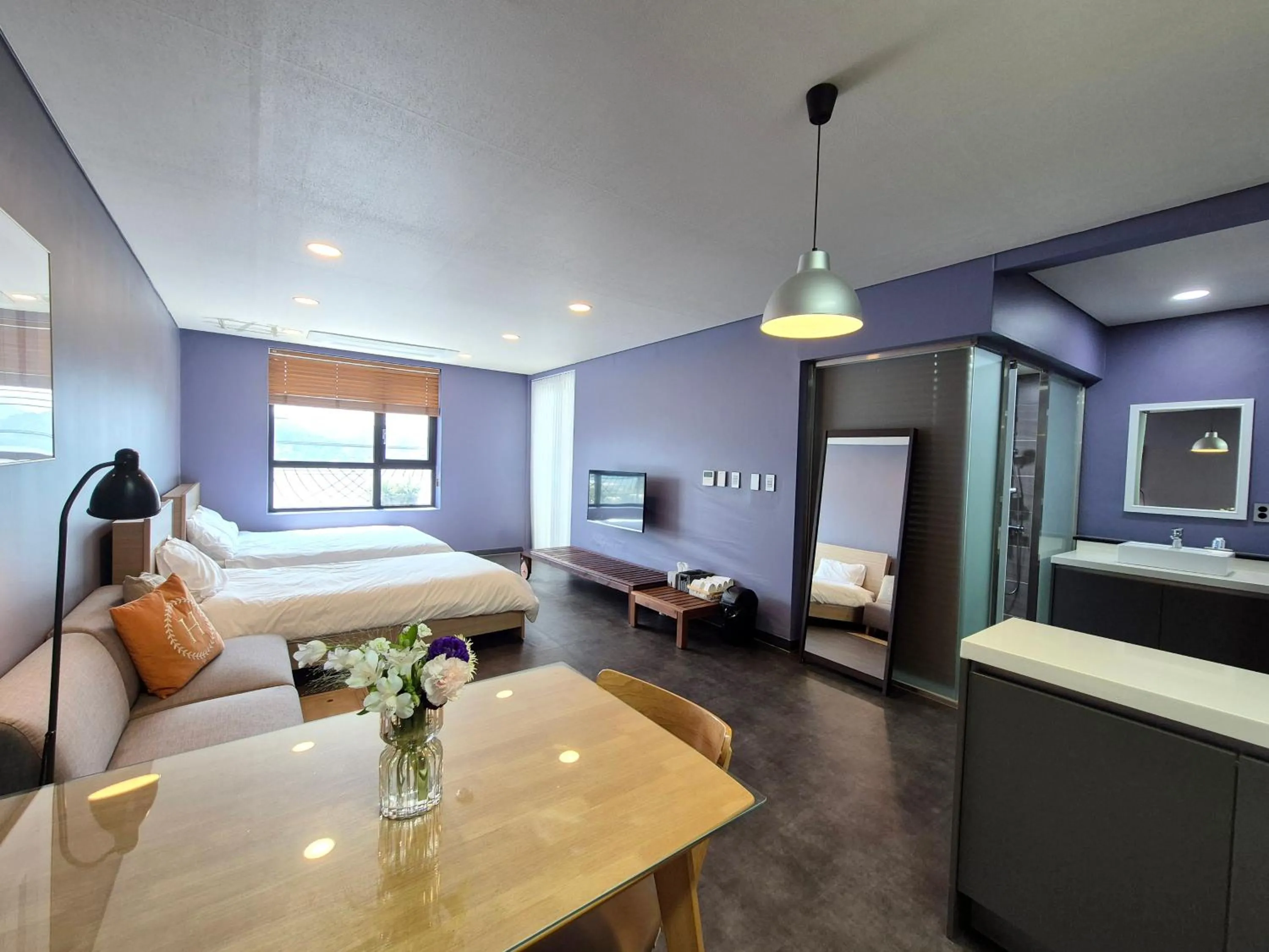 Decorative detail, Bed in Interlaken Stay