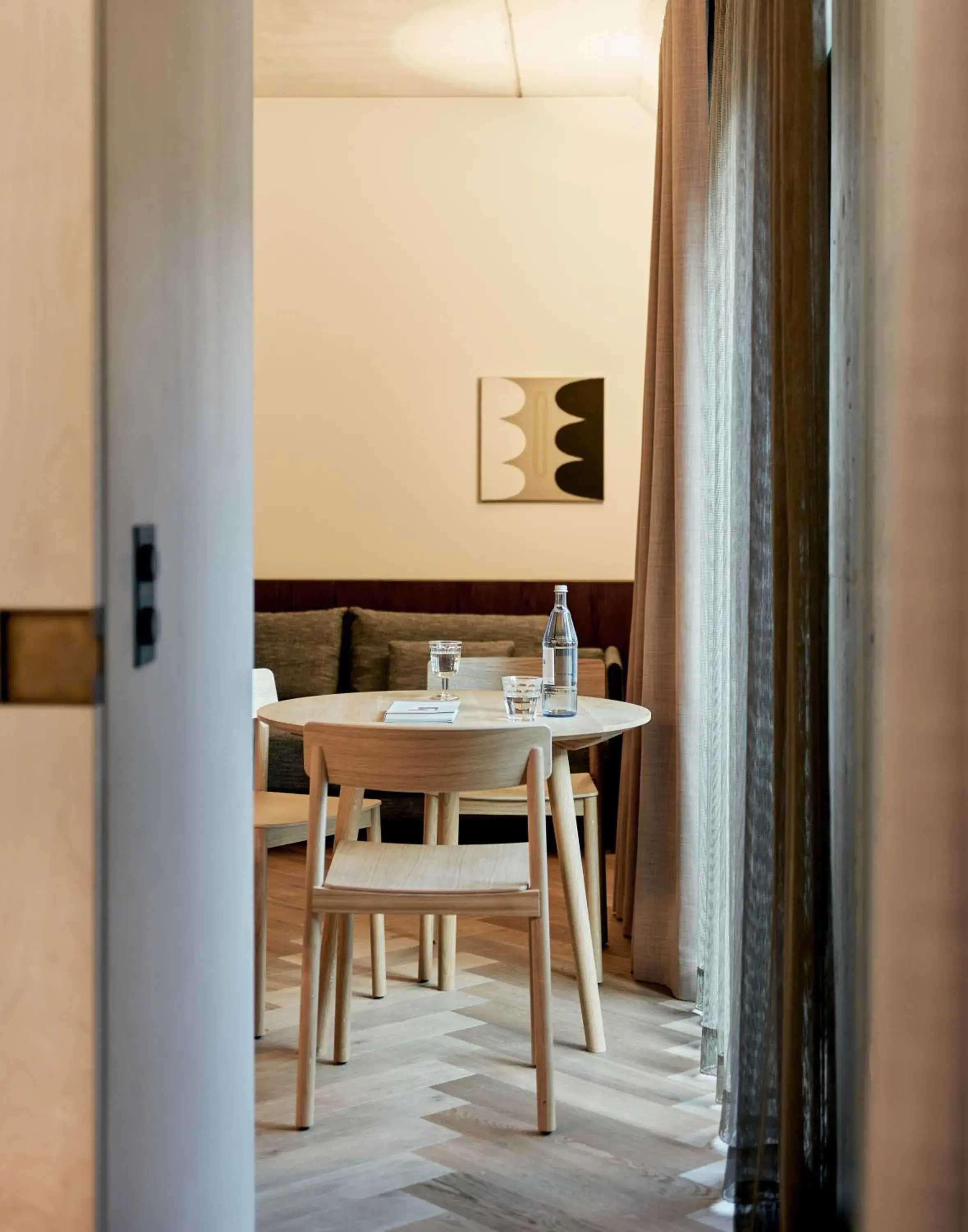 Family Room in Karl August - a Neighborhood Hotel Family Room in Karl August - a Neighborhood Hotel