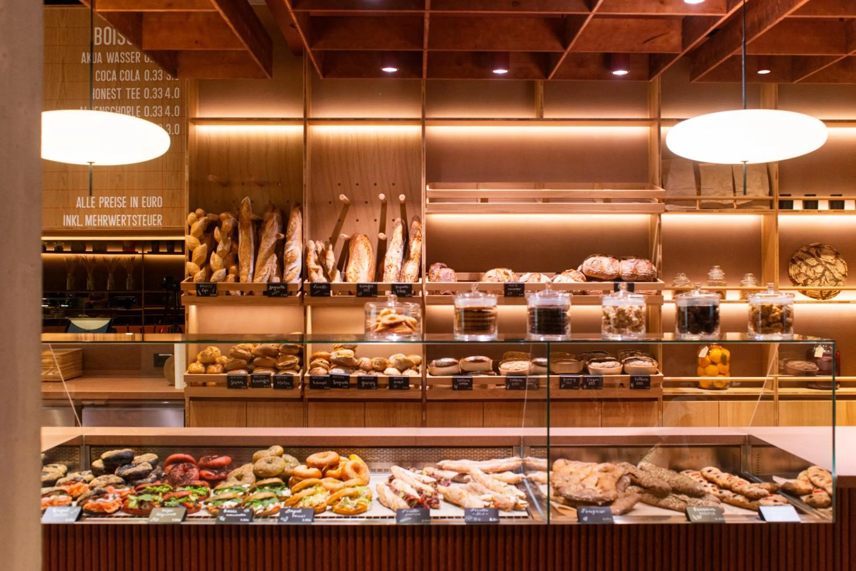 Food in Karl August - a Neighborhood Hotel