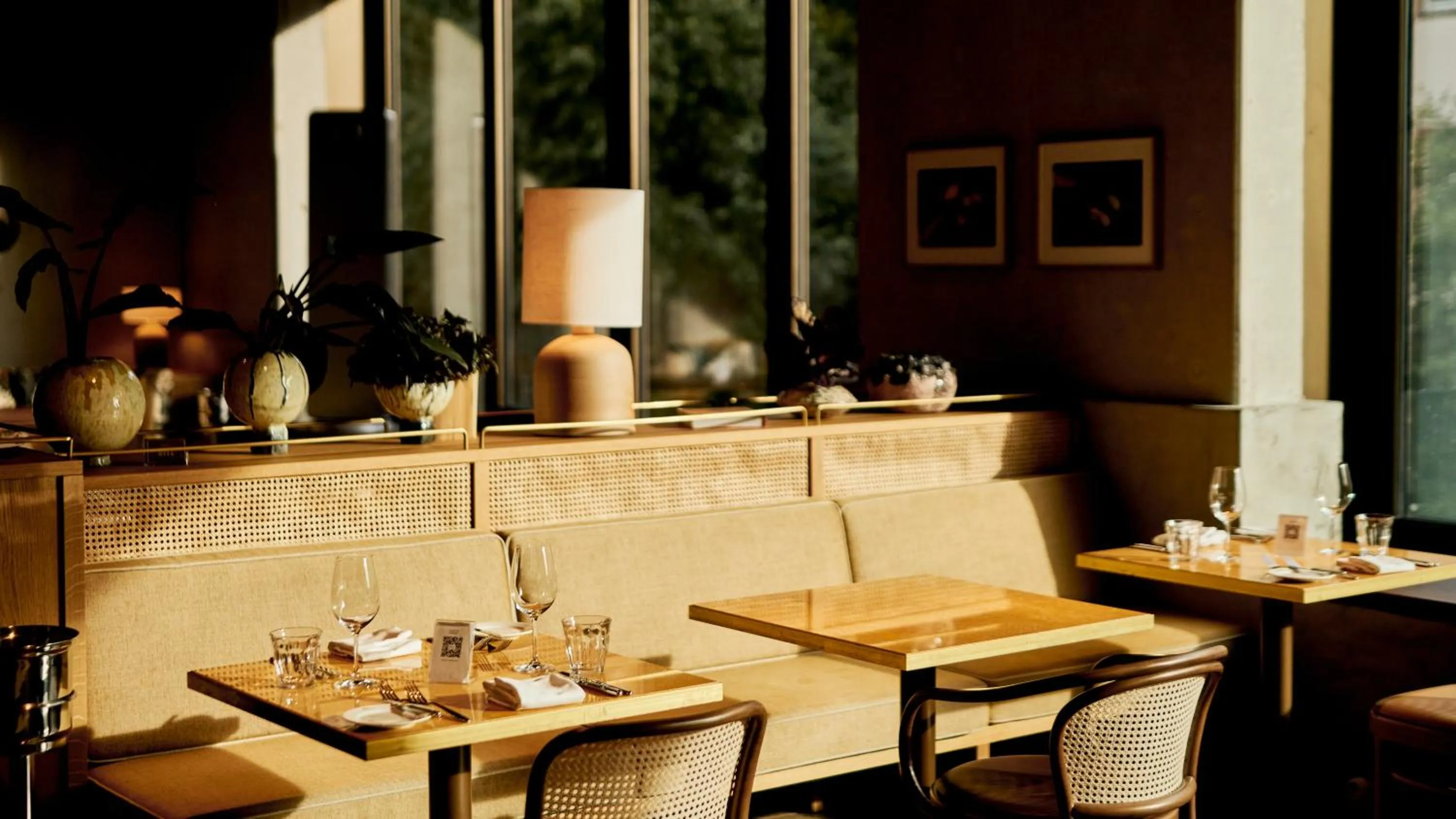 Restaurant/places to eat in Karl August - a Neighborhood Hotel