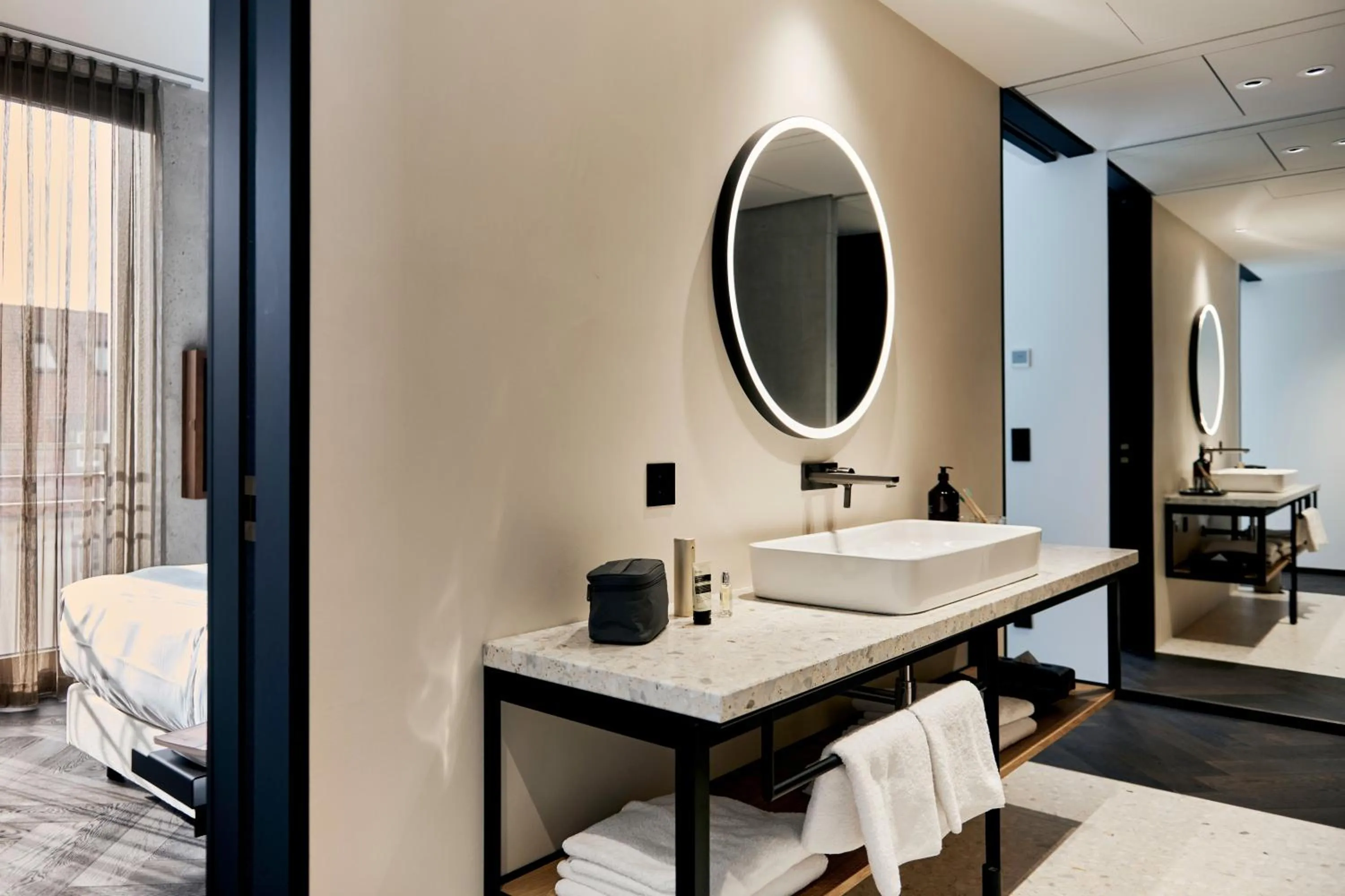 Bathroom, Bed in Karl August - a Neighborhood Hotel