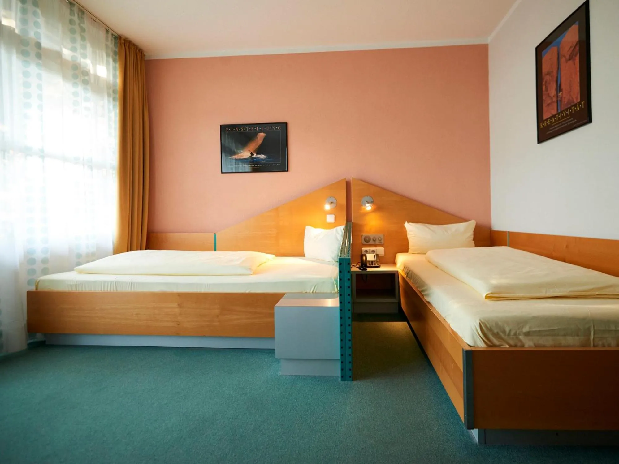 Bed in Sportschule Oberhaching