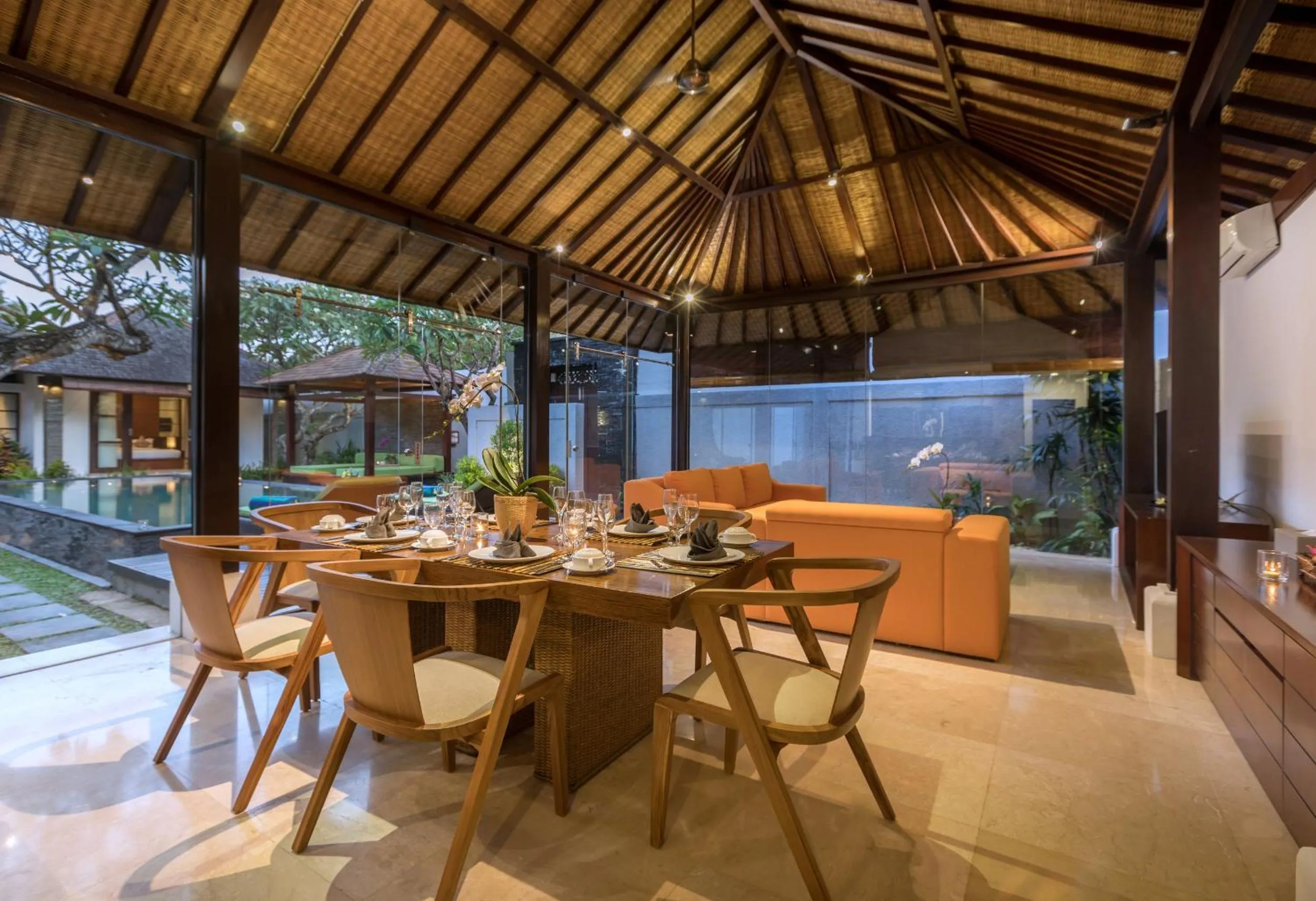 Dining area in Villa Litera Seminyak Bali