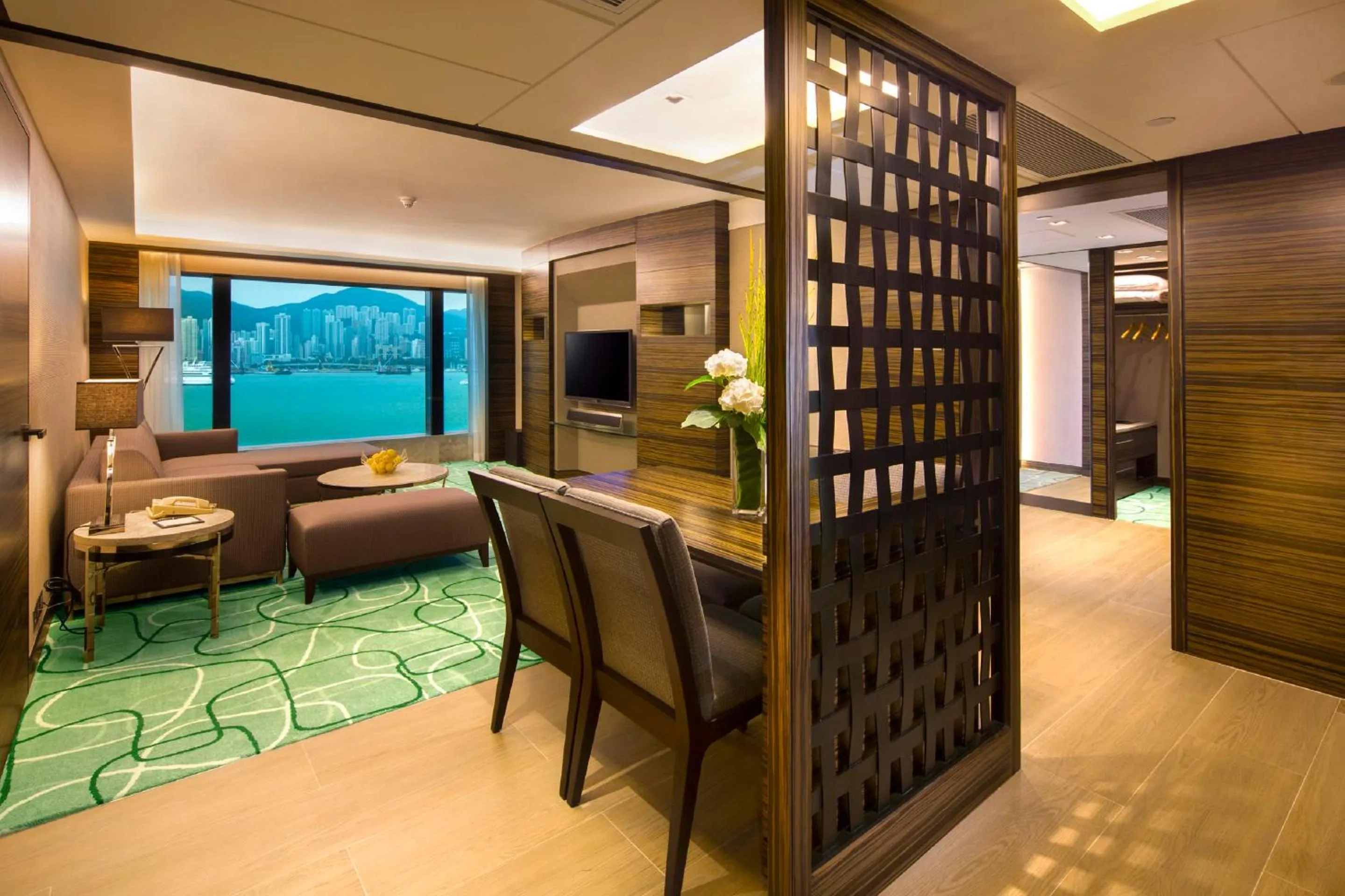 Living room, Bed in New World Millennium Hong Kong Hotel