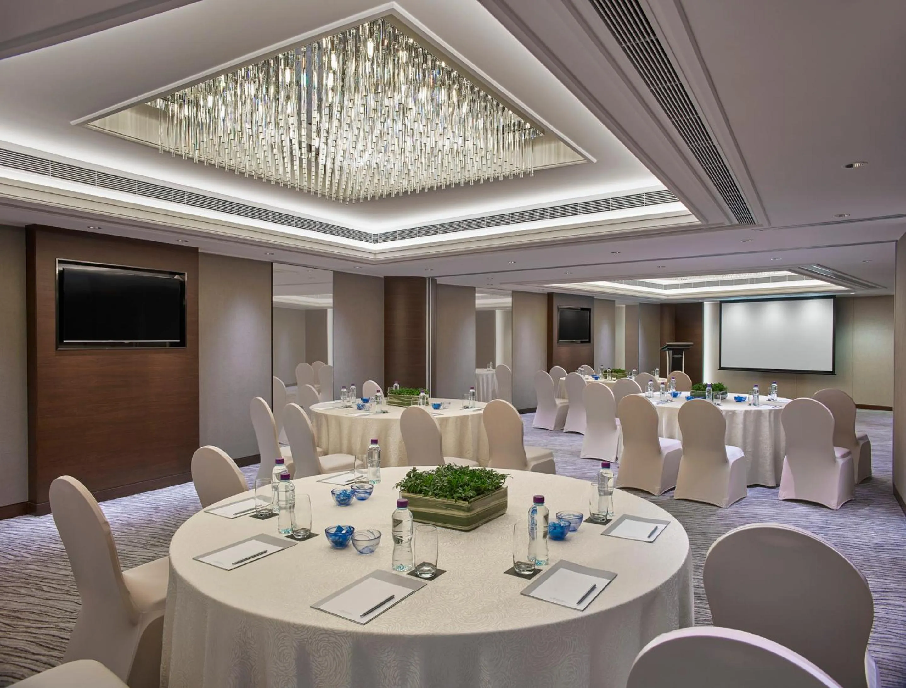 Banquet/Function facilities in New World Millennium Hong Kong Hotel