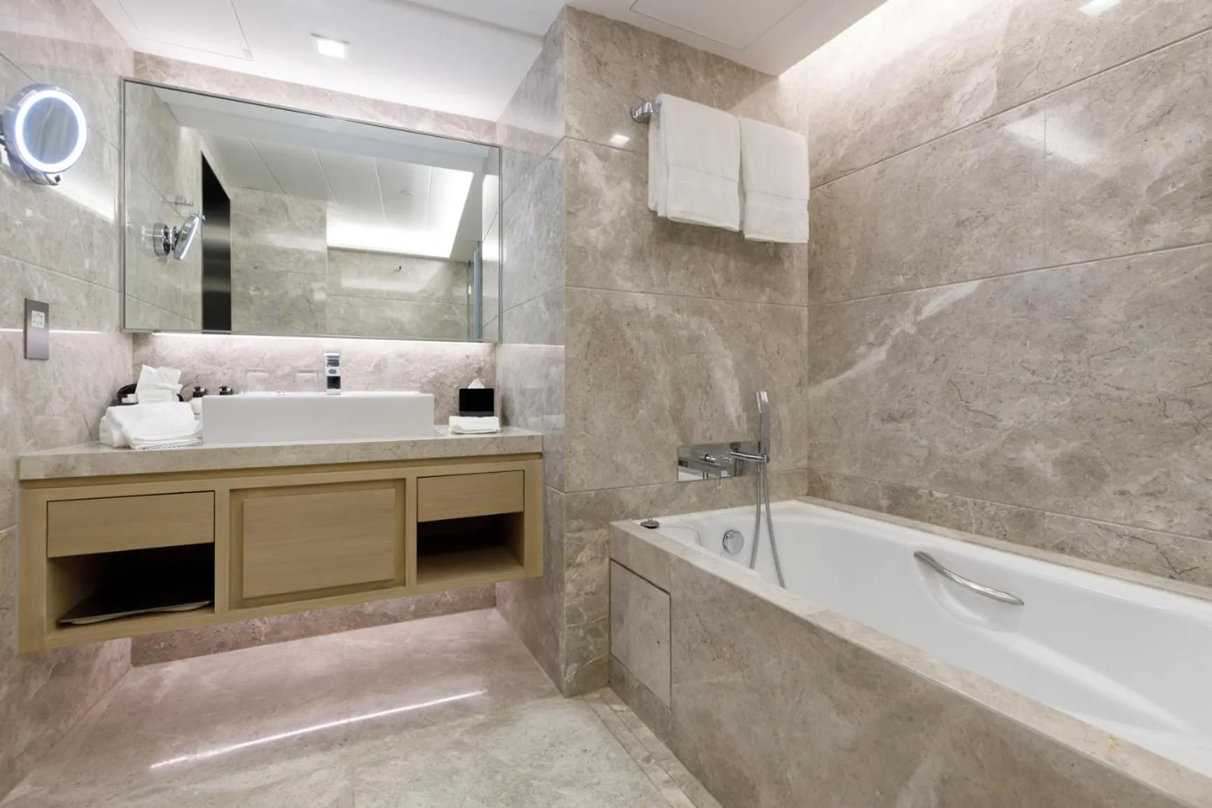 Bathroom in New World Millennium Hong Kong Hotel