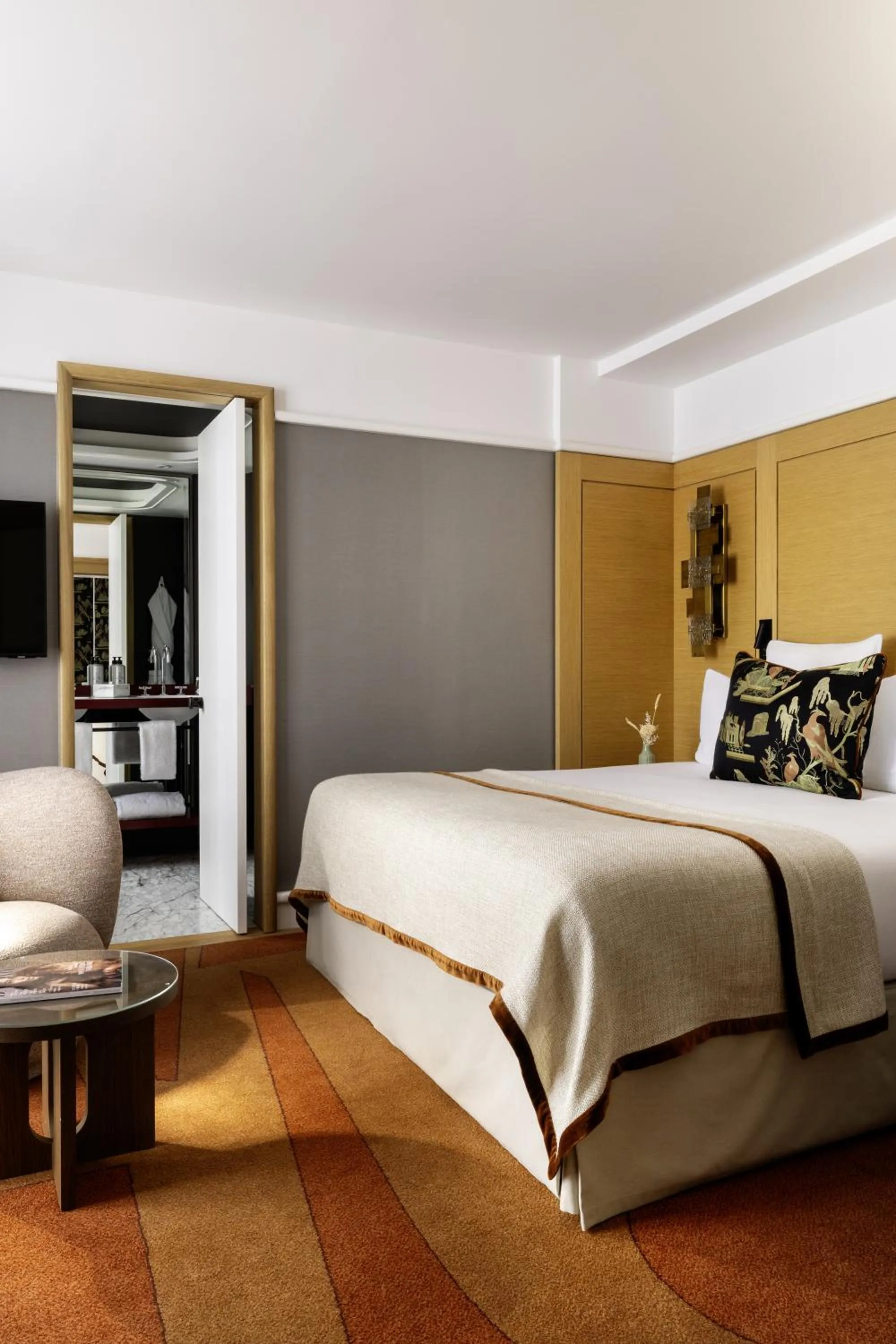 Bed in Hôtel De Sers Champs Elysées Paris