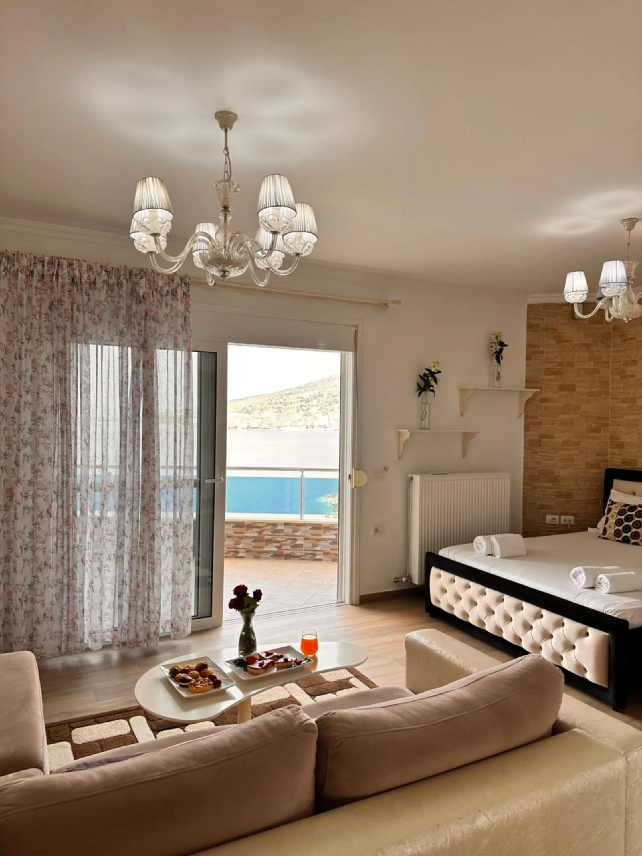 Living room, Bed in Hotel Bella Vista