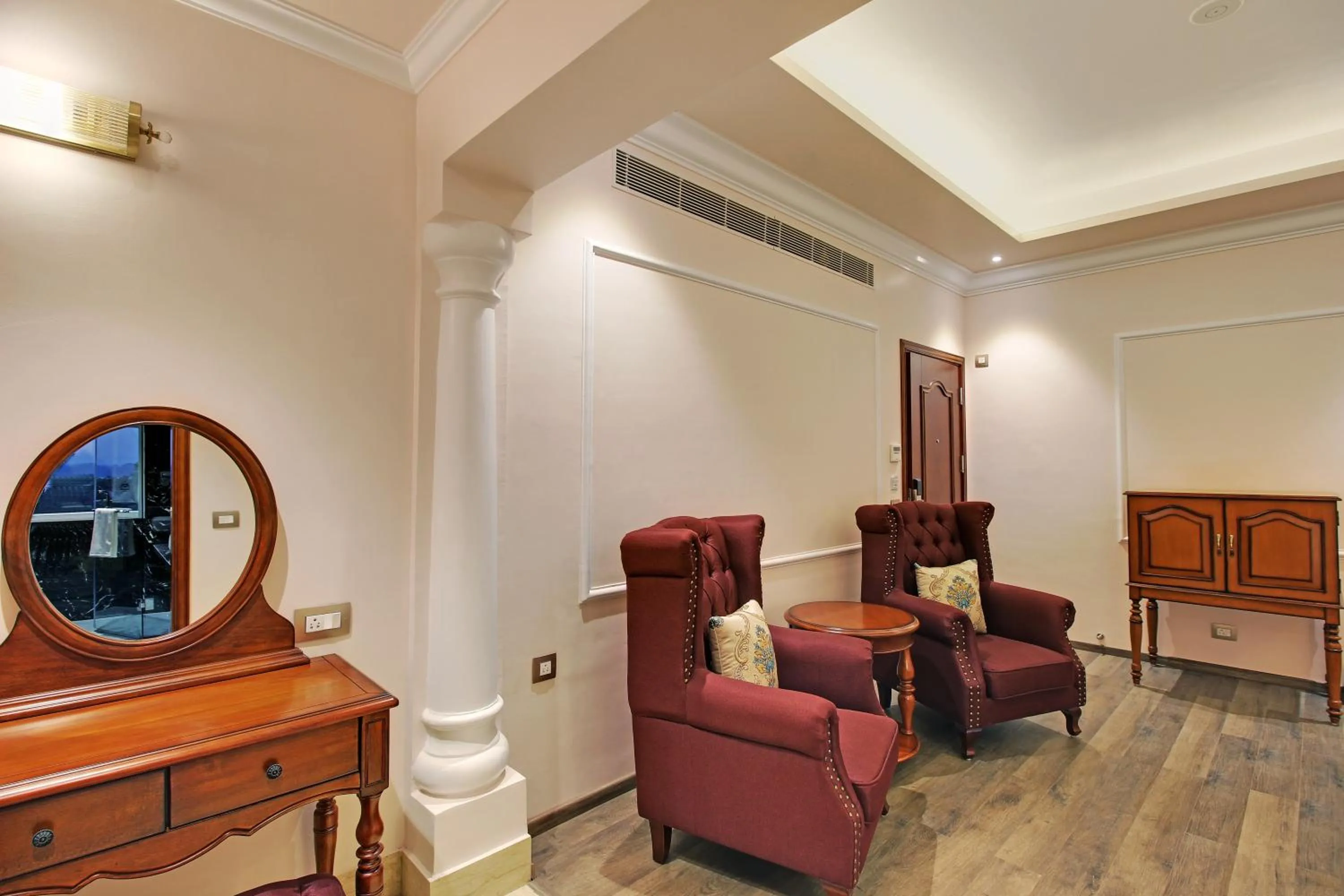 Seating area in Jhadol Vijay Vilas Near Lake Pichola