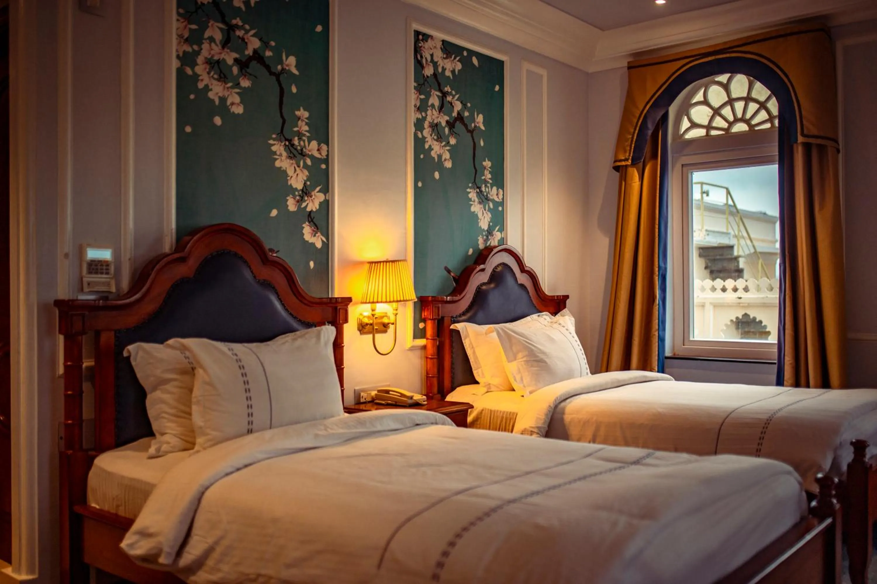 Bed in Jhadol Vijay Vilas Near Lake Pichola