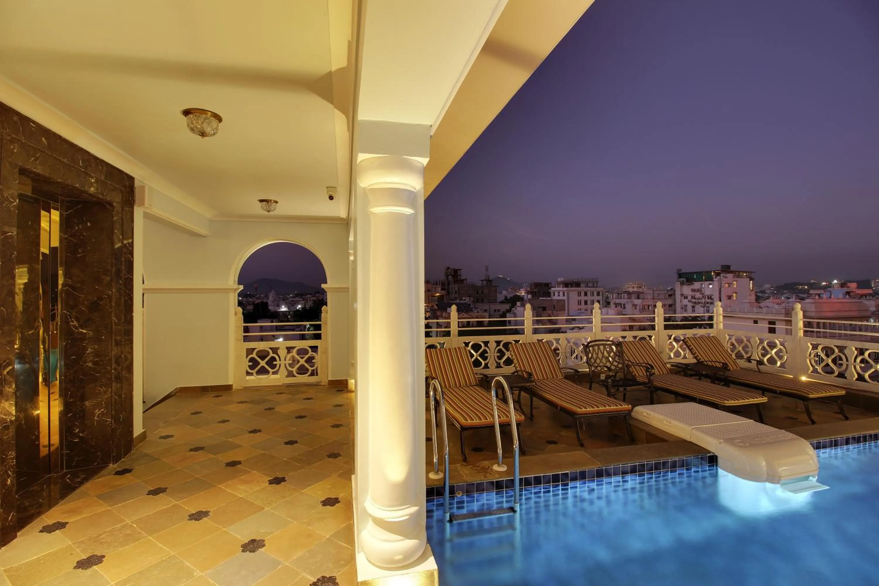 Balcony/Terrace in Jhadol Vijay Vilas Near Lake Pichola