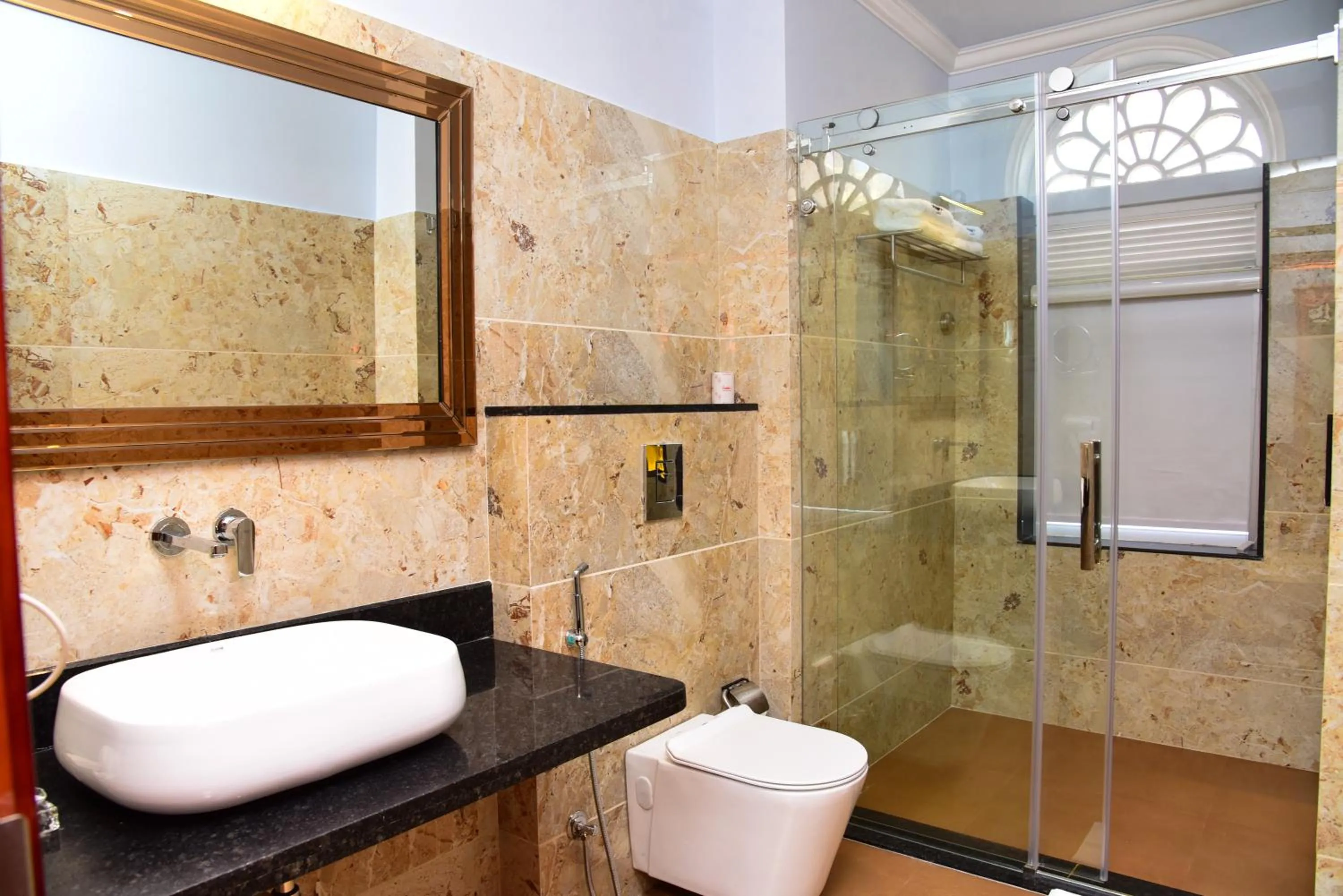 Shower in Jhadol Vijay Vilas Near Lake Pichola