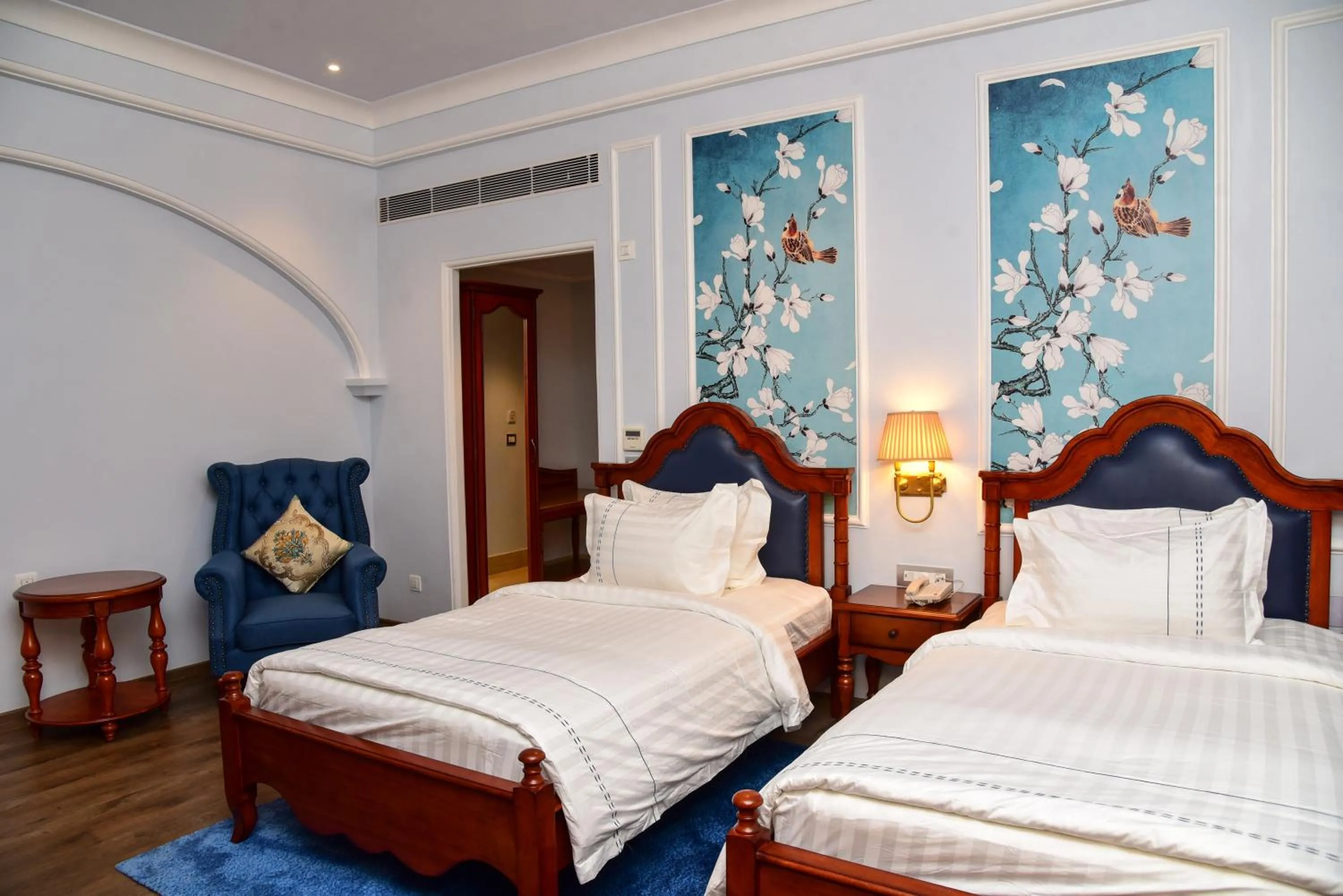 Photo of the whole room, Bed in Jhadol Vijay Vilas Near Lake Pichola