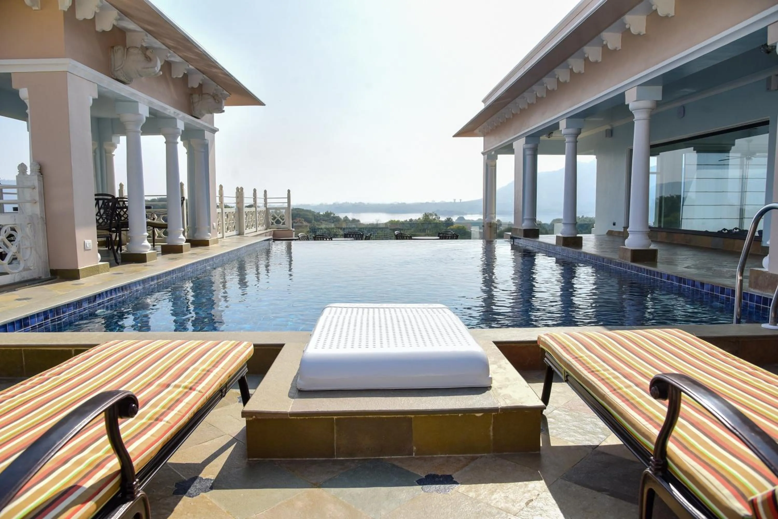 Swimming pool in Jhadol Vijay Vilas Near Lake Pichola