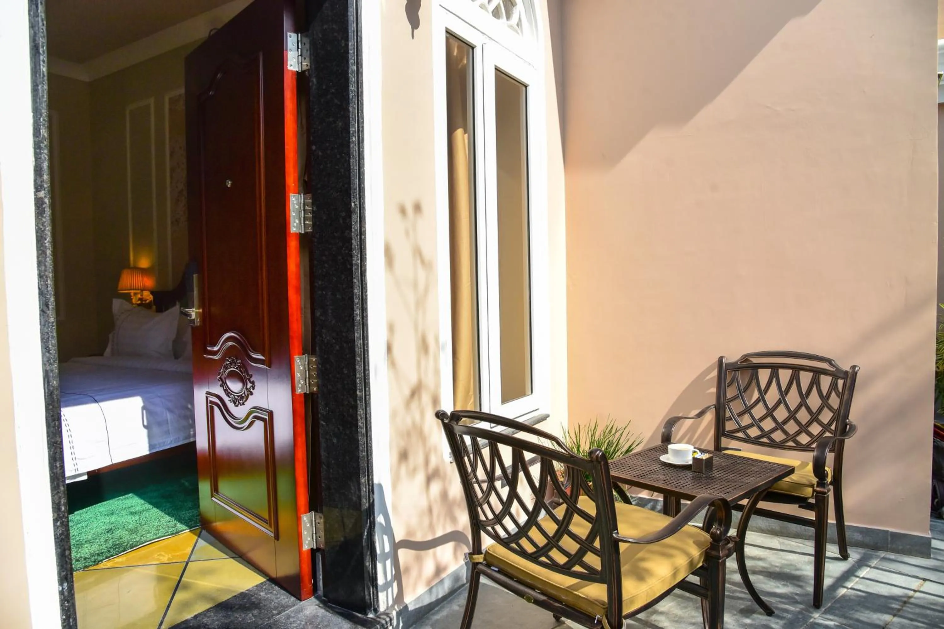 Balcony/Terrace in Jhadol Vijay Vilas Near Lake Pichola