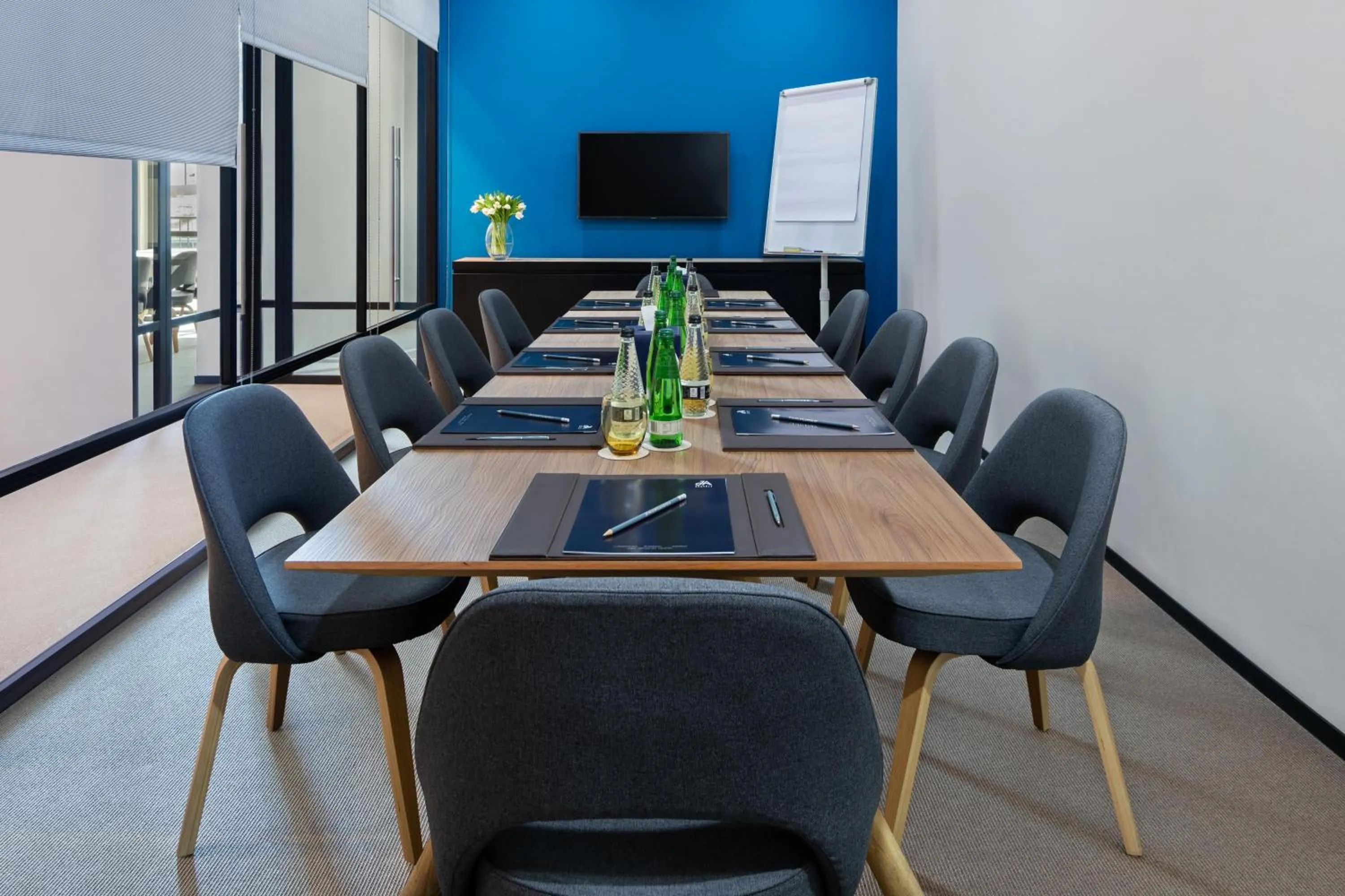 Meeting/conference room in JA The Manor Hotel, Dubai