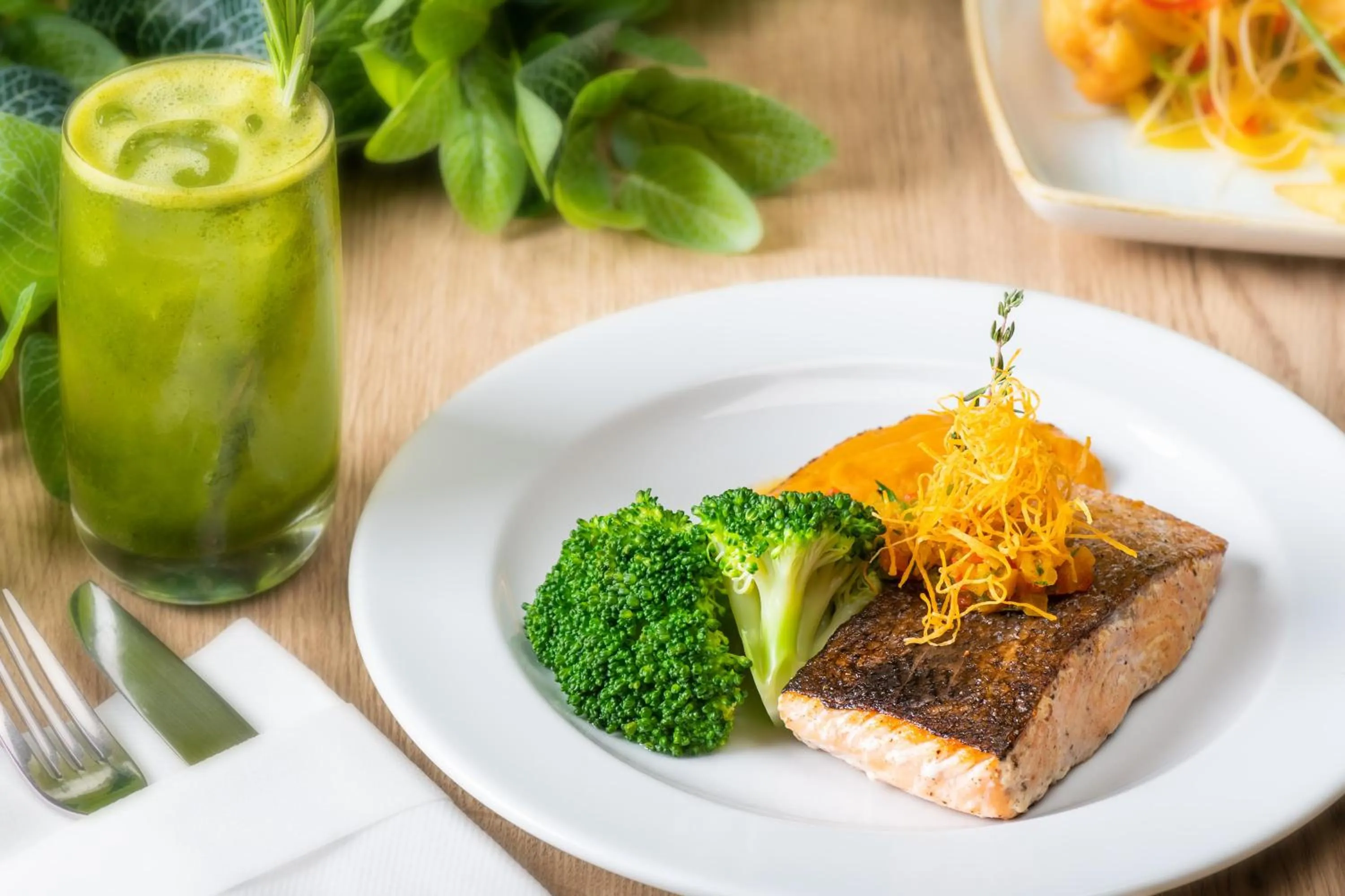 Restaurant/places to eat in JA The Manor Hotel, Dubai