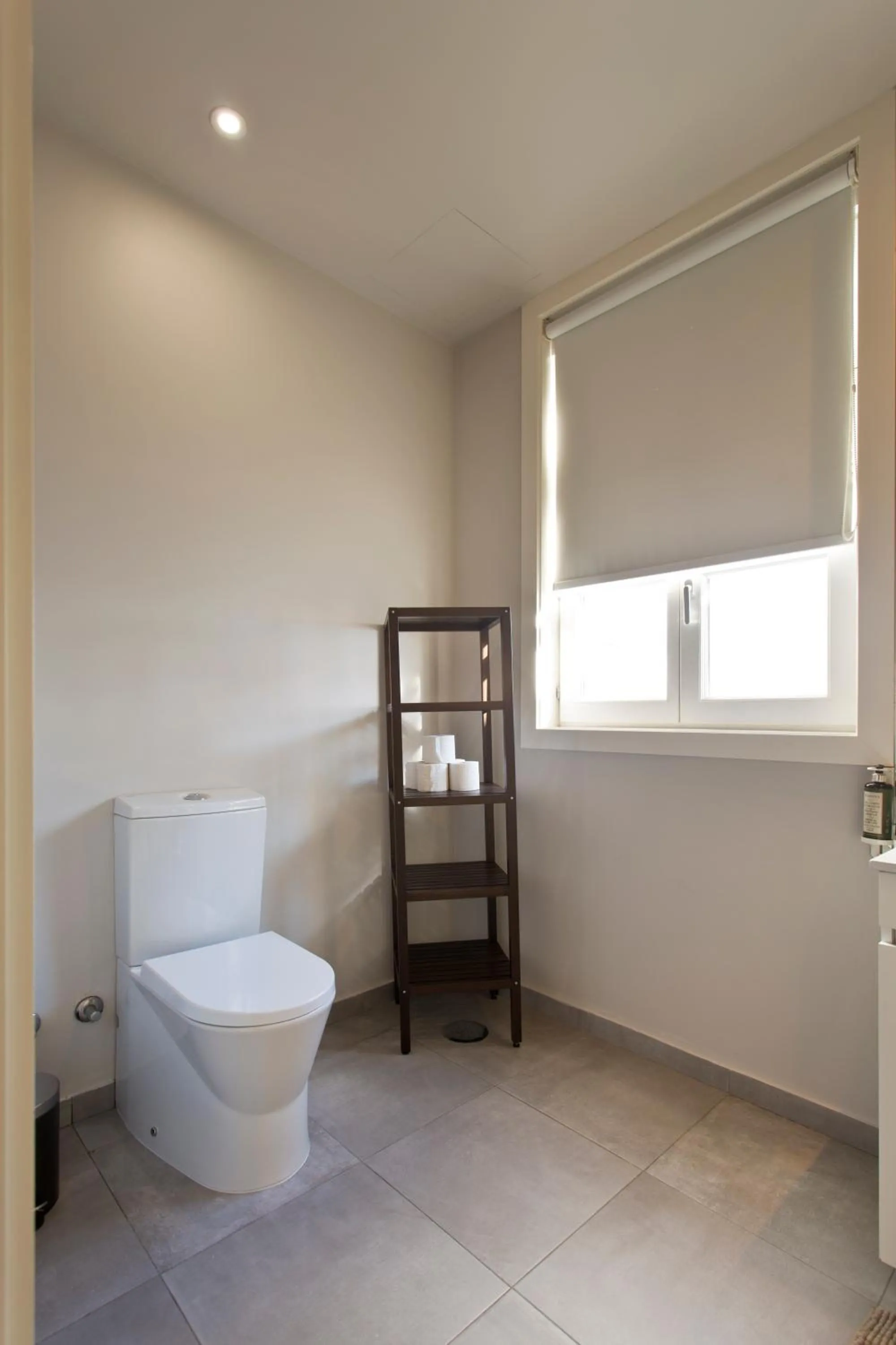 Toilet in RVA - Porto Central Flats