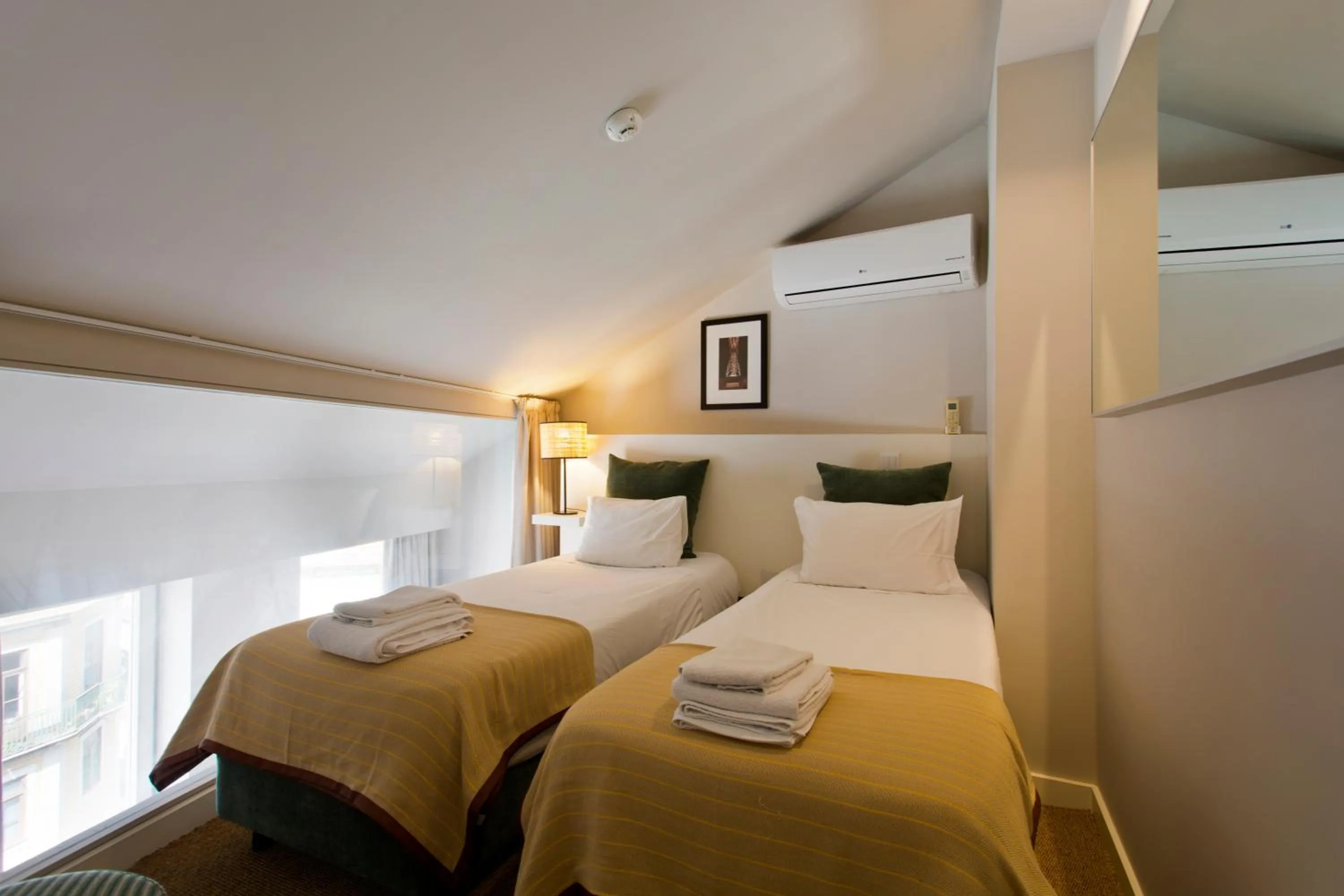 Bed in RVA - Porto Central Flats