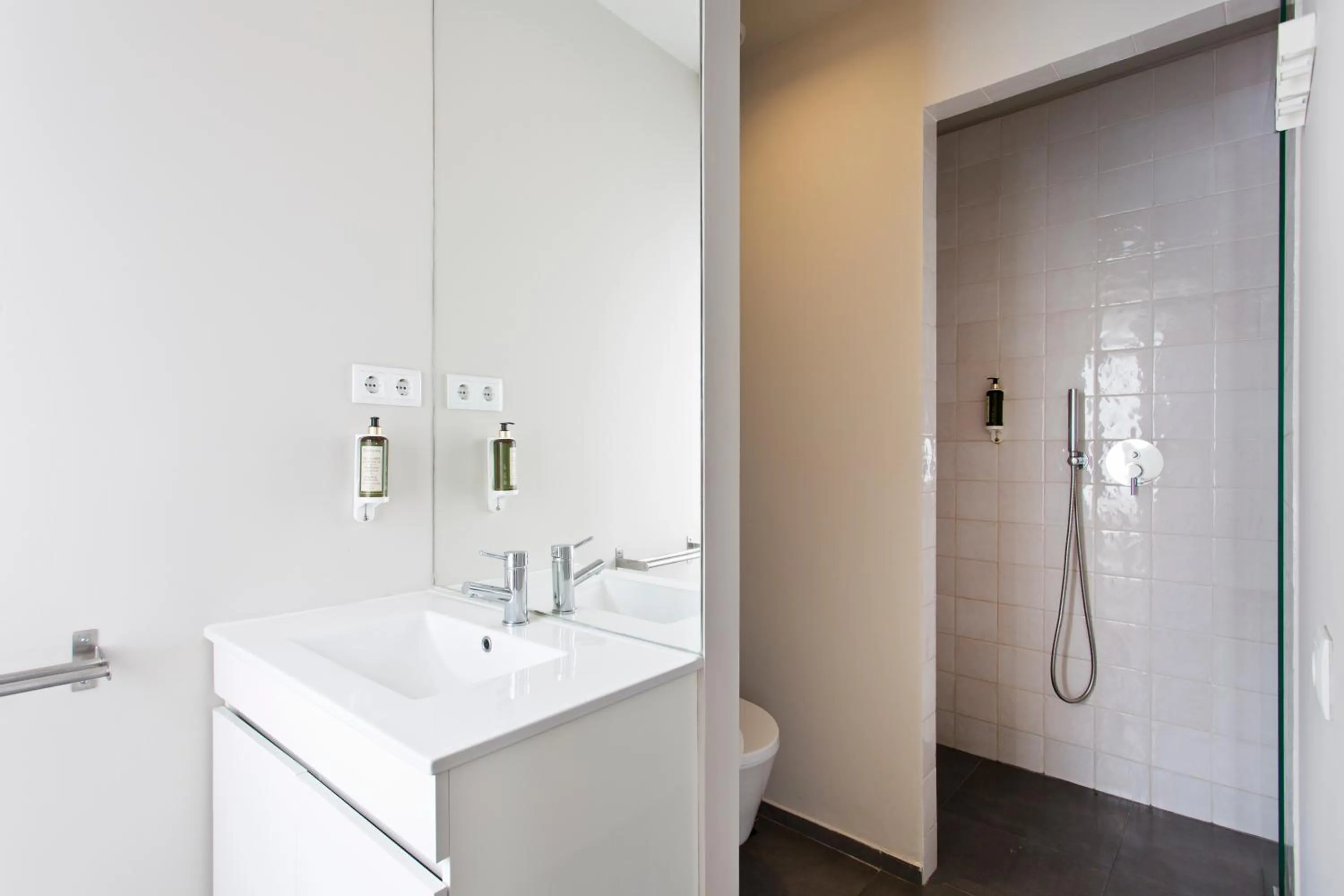 Bathroom in RVA - Porto Central Flats