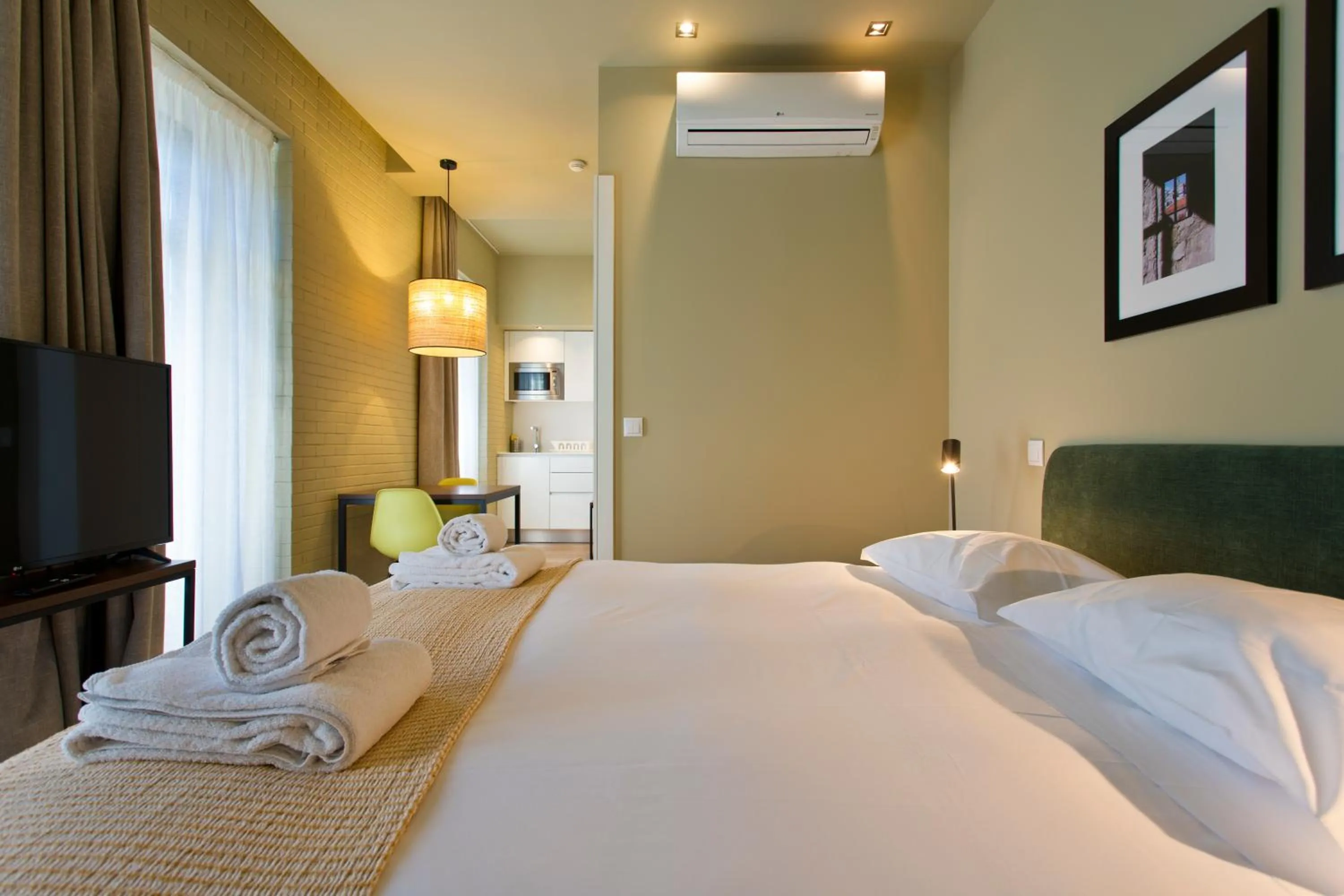 Bed in RVA - Porto Central Flats