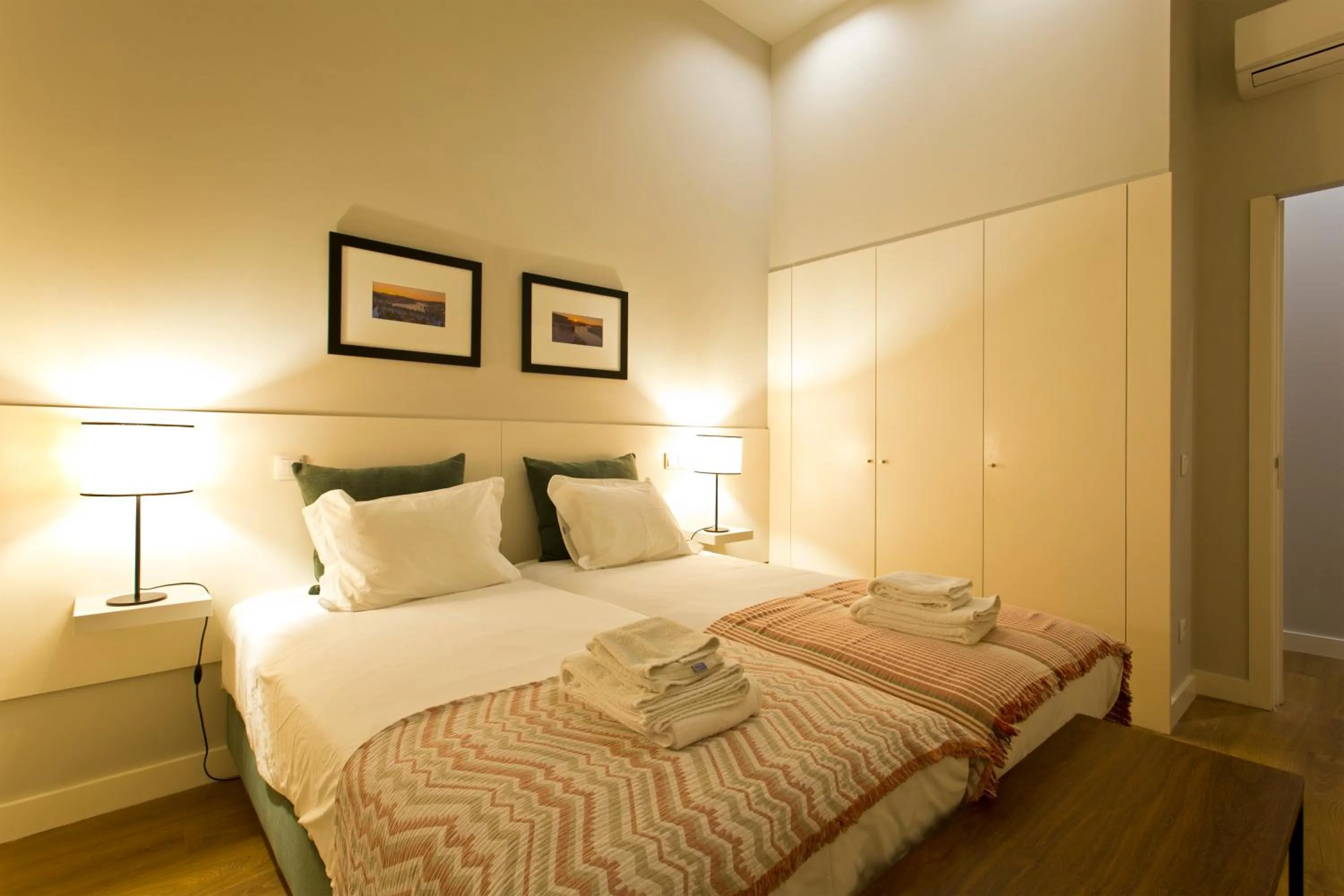 Bed in RVA - Porto Central Flats