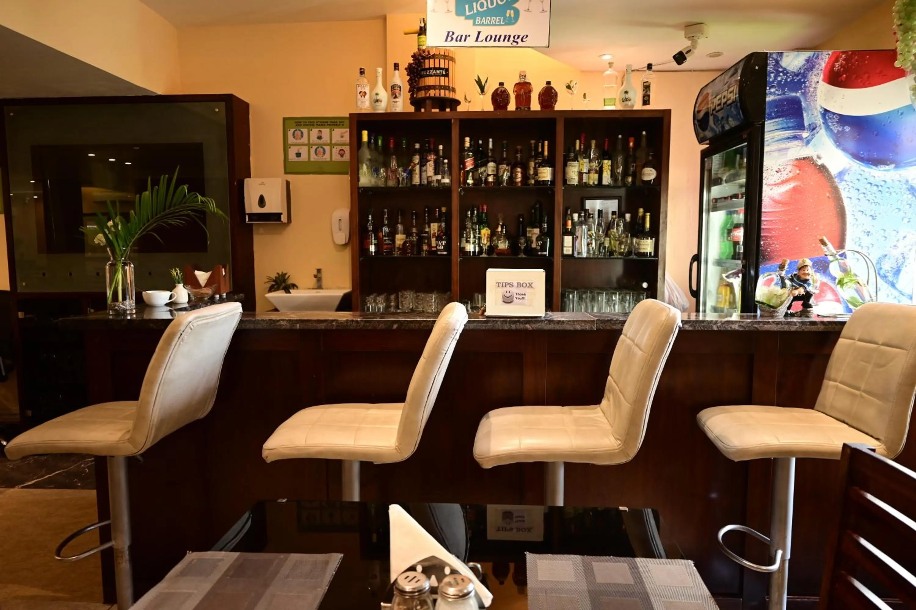 Lounge or bar in De Alturas Resort