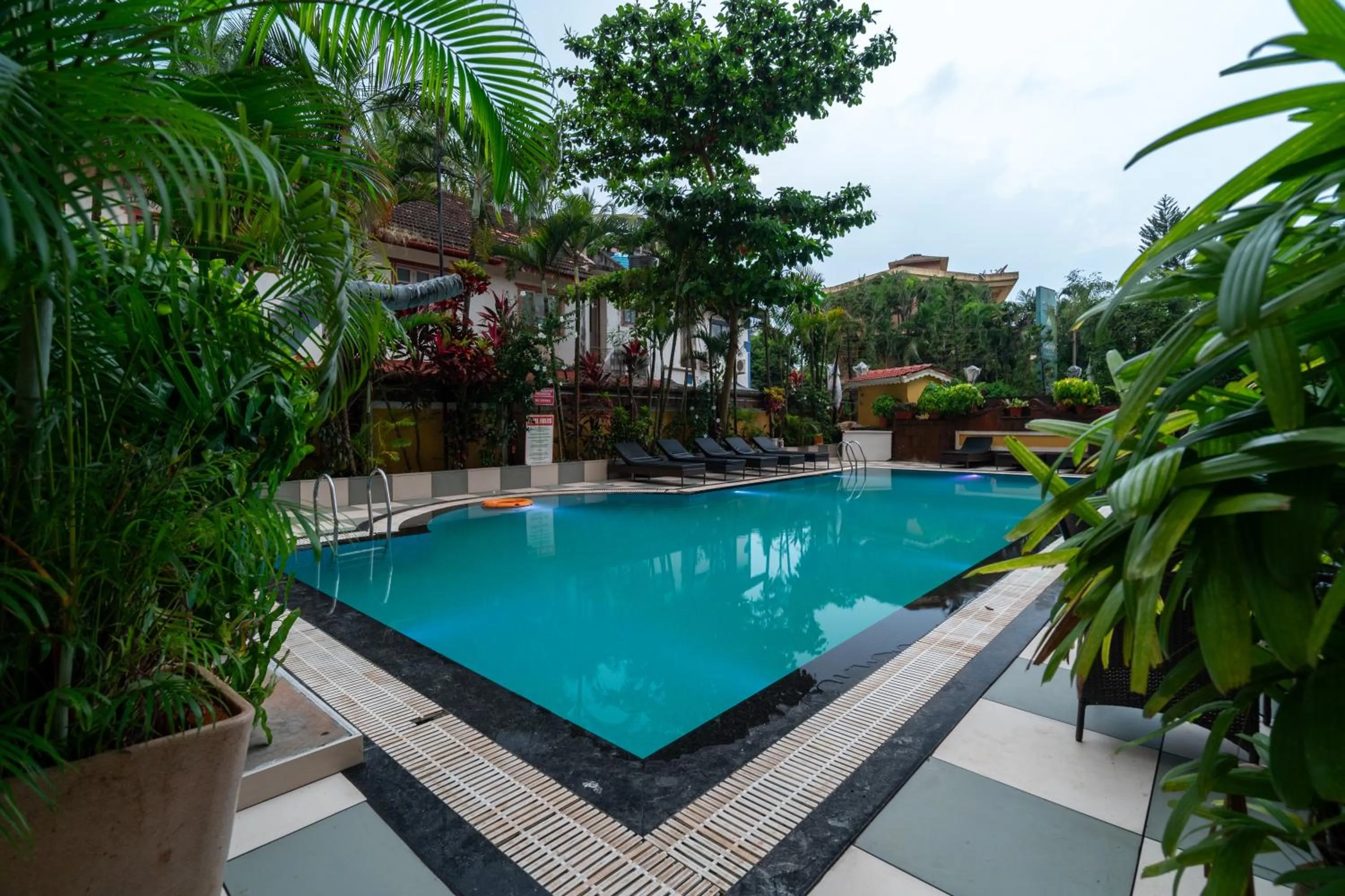 Swimming pool in De Alturas Resort