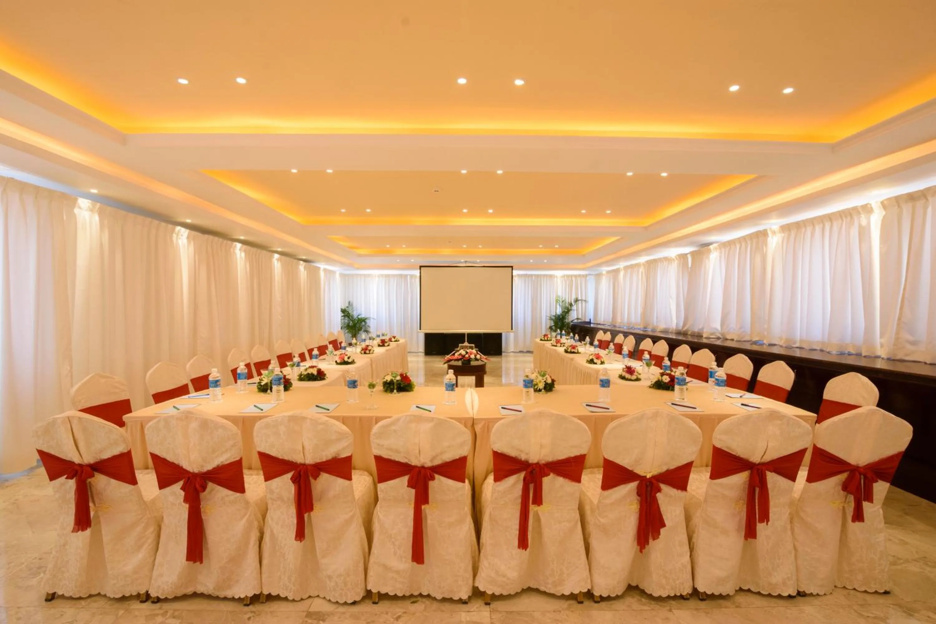 Banquet/Function facilities in De Alturas Resort