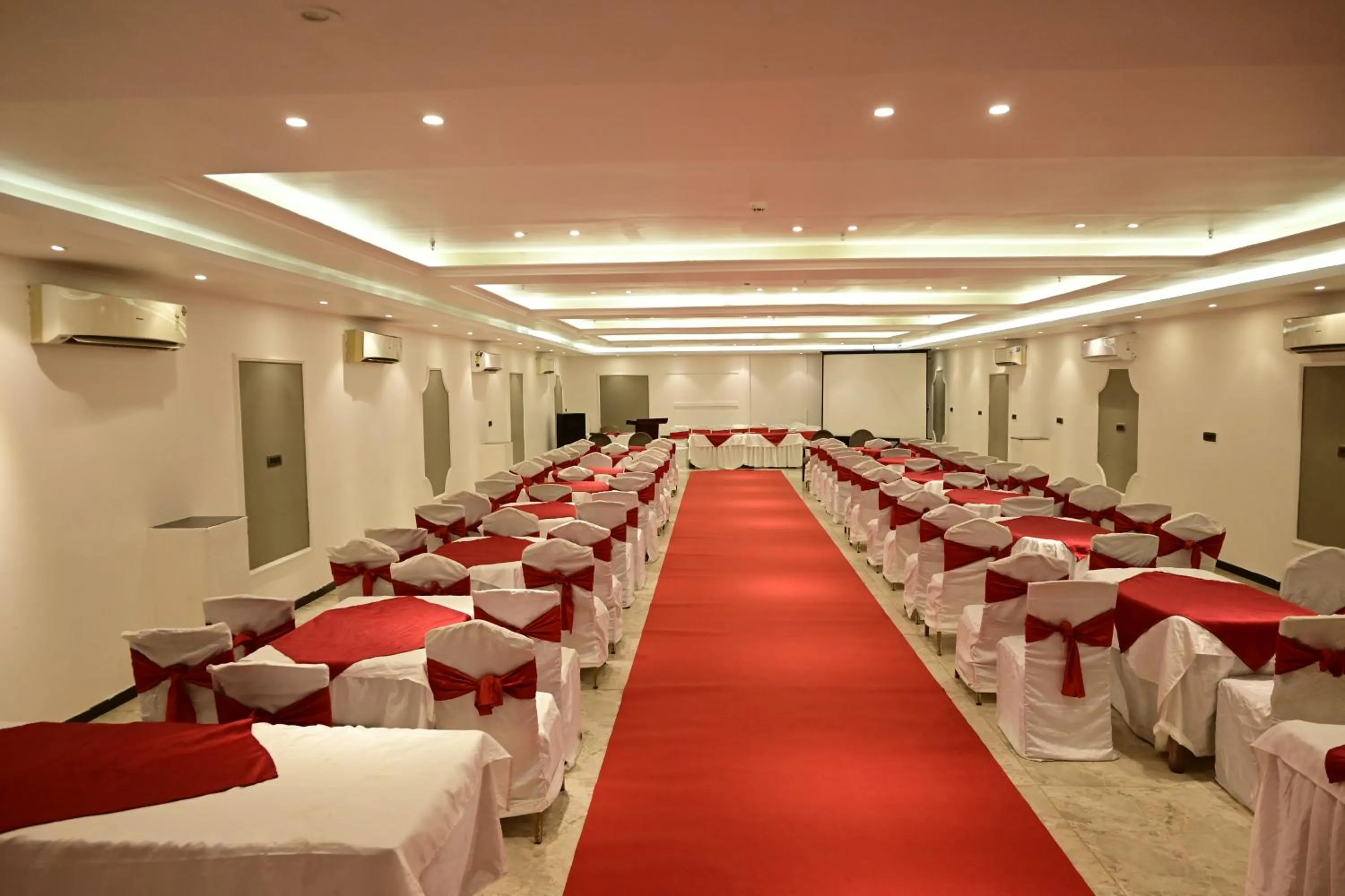 Meeting/conference room in De Alturas Resort