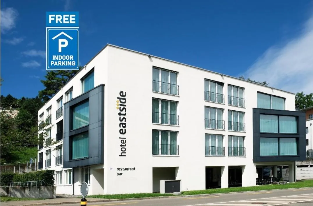 Property building in Hotel Eastside (free parking garage)