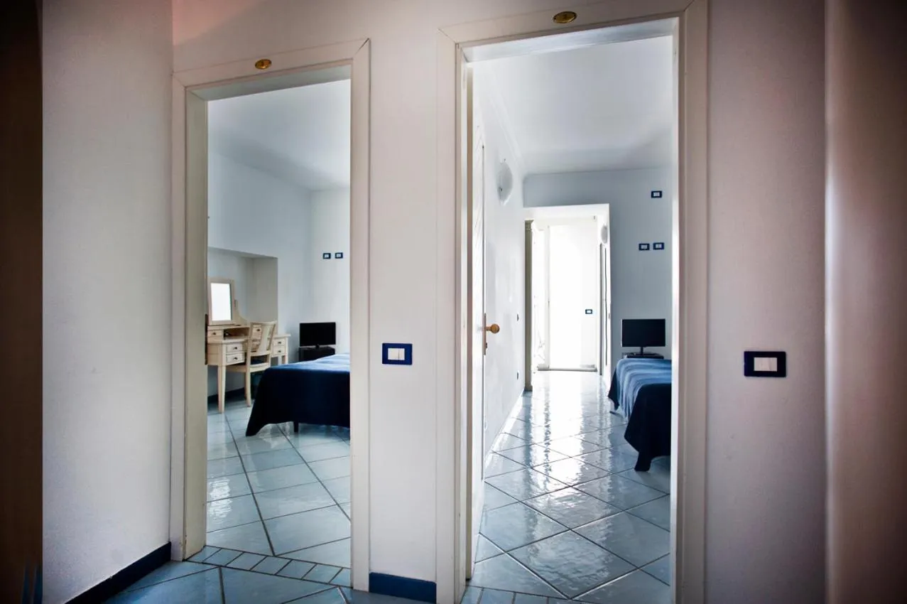 Photo of the whole room, Bed in Hotel Villa Iulia