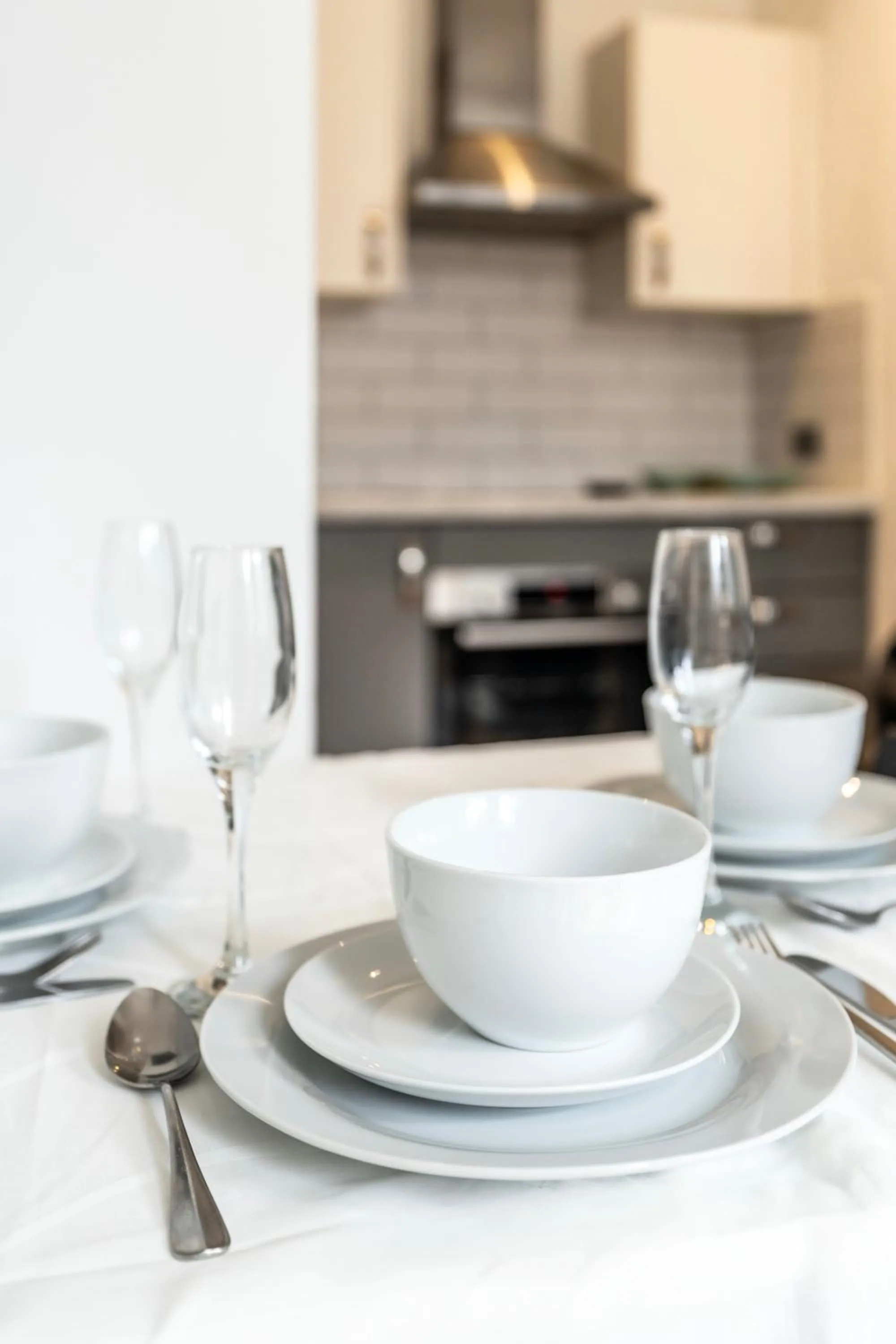 Dining area in Shoreditch Apartments by PrimeCityHosts