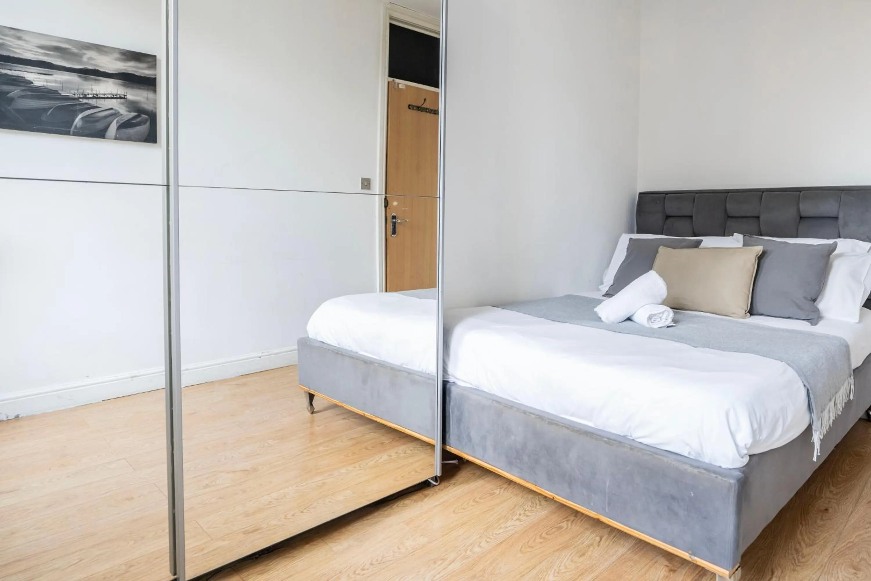 Bed in Shoreditch Apartments by PrimeCityHosts