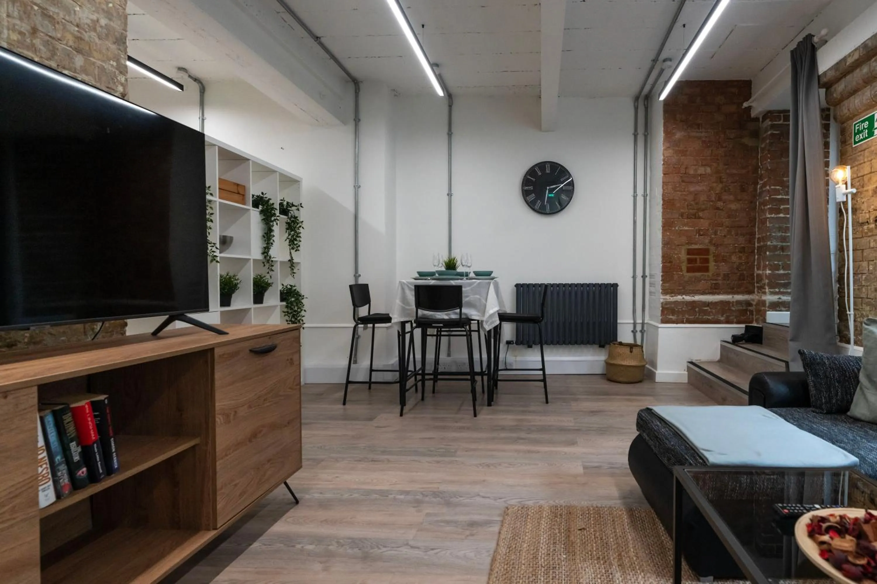 Living room in Shoreditch Apartments by PrimeCityHosts