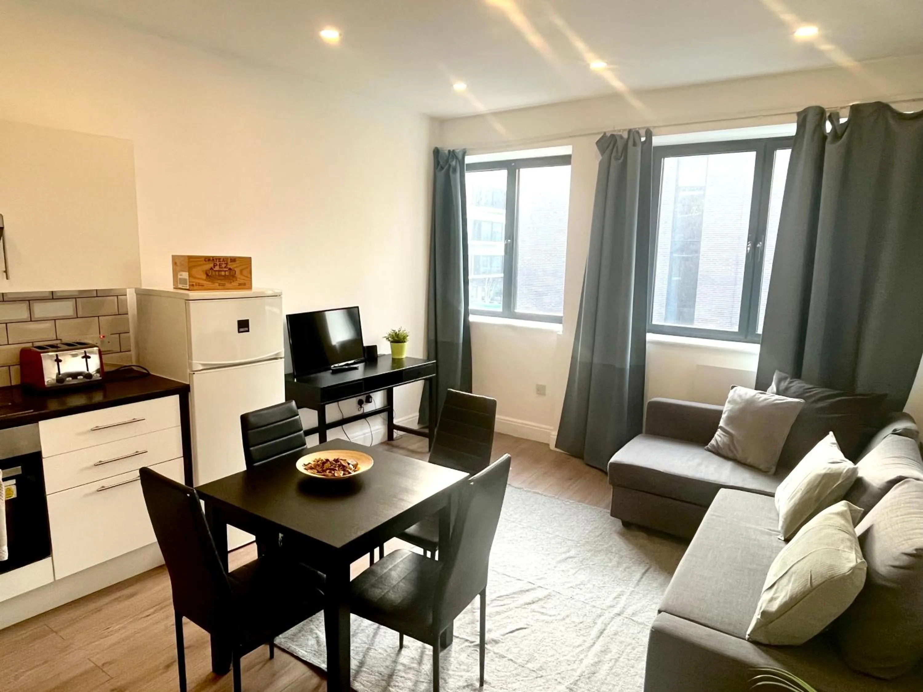 Kitchen or kitchenette in Shoreditch Apartments by PrimeCityHosts