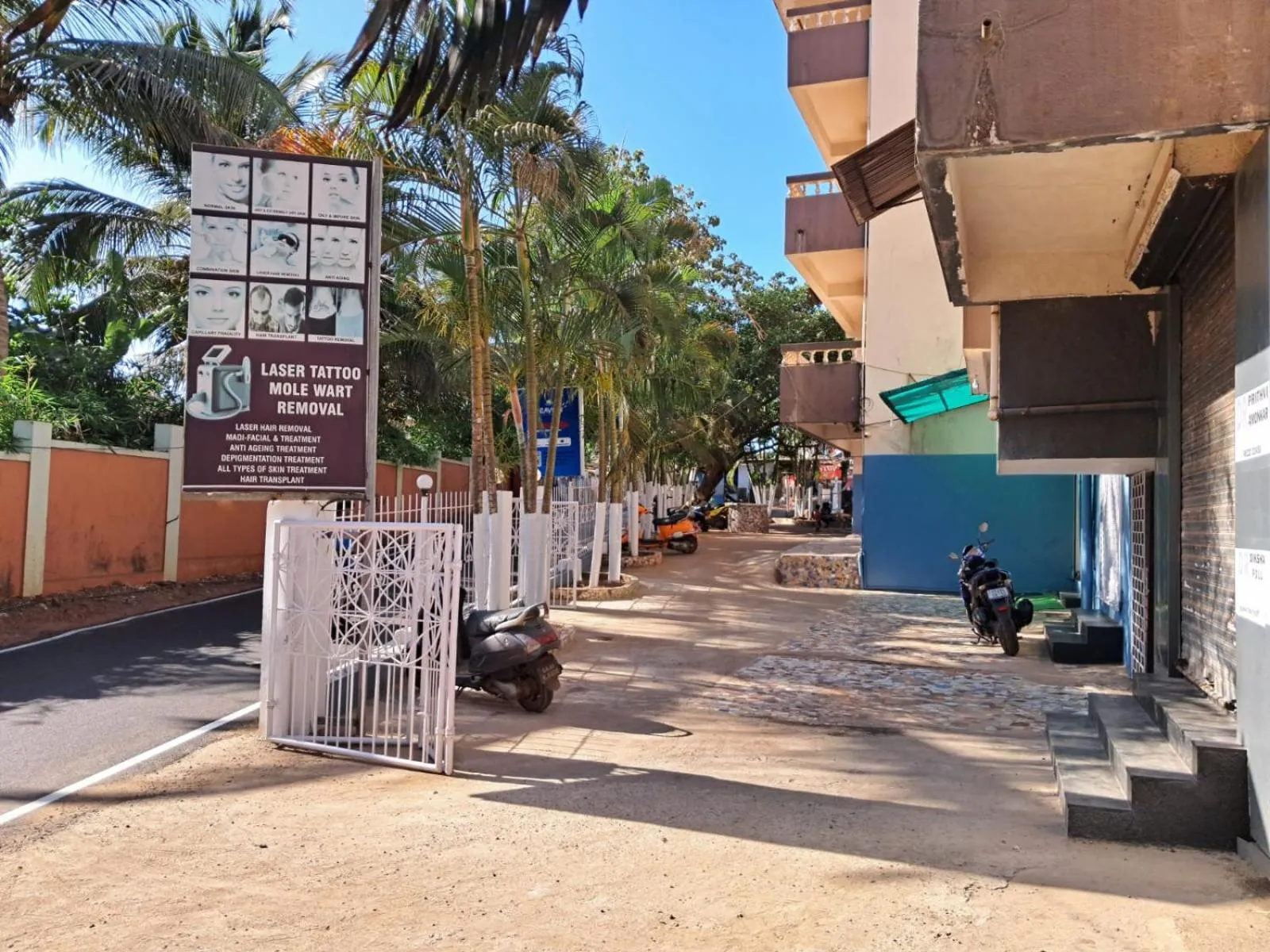 Parking in Sea View Holiday Vagator